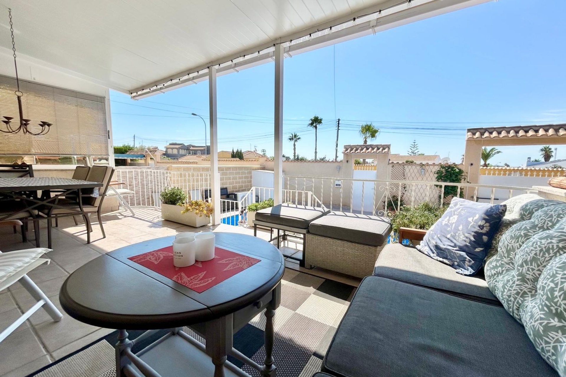 Resale - Villa * - Torrevieja * - La Siesta