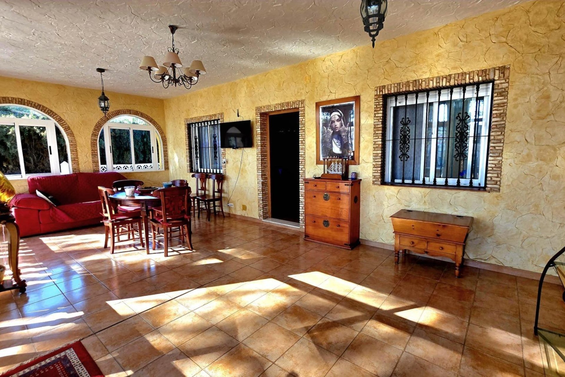 Resale - Villa * - Torrevieja * - La Siesta *