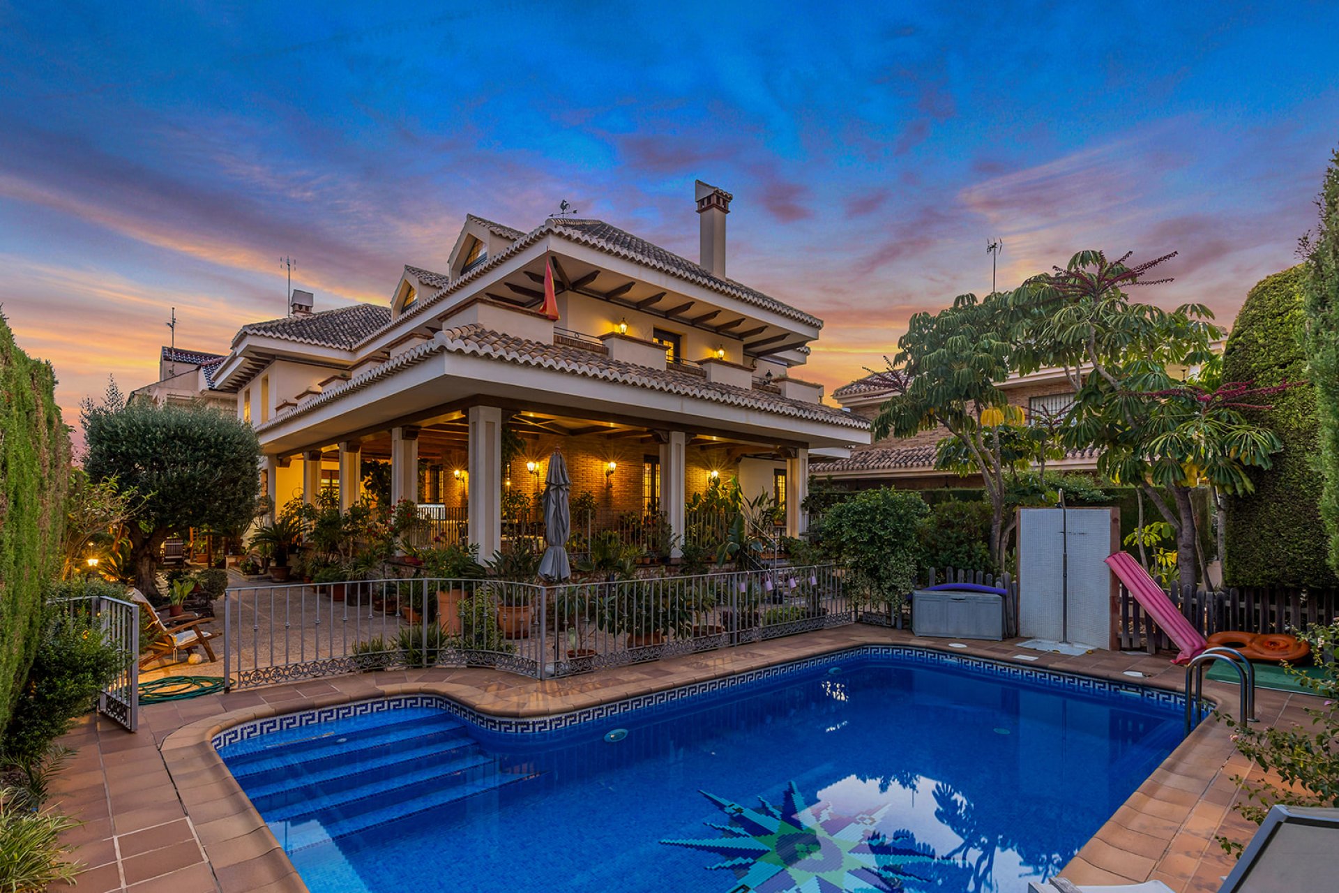 Resale - Villa * - Torrevieja - La Veleta *