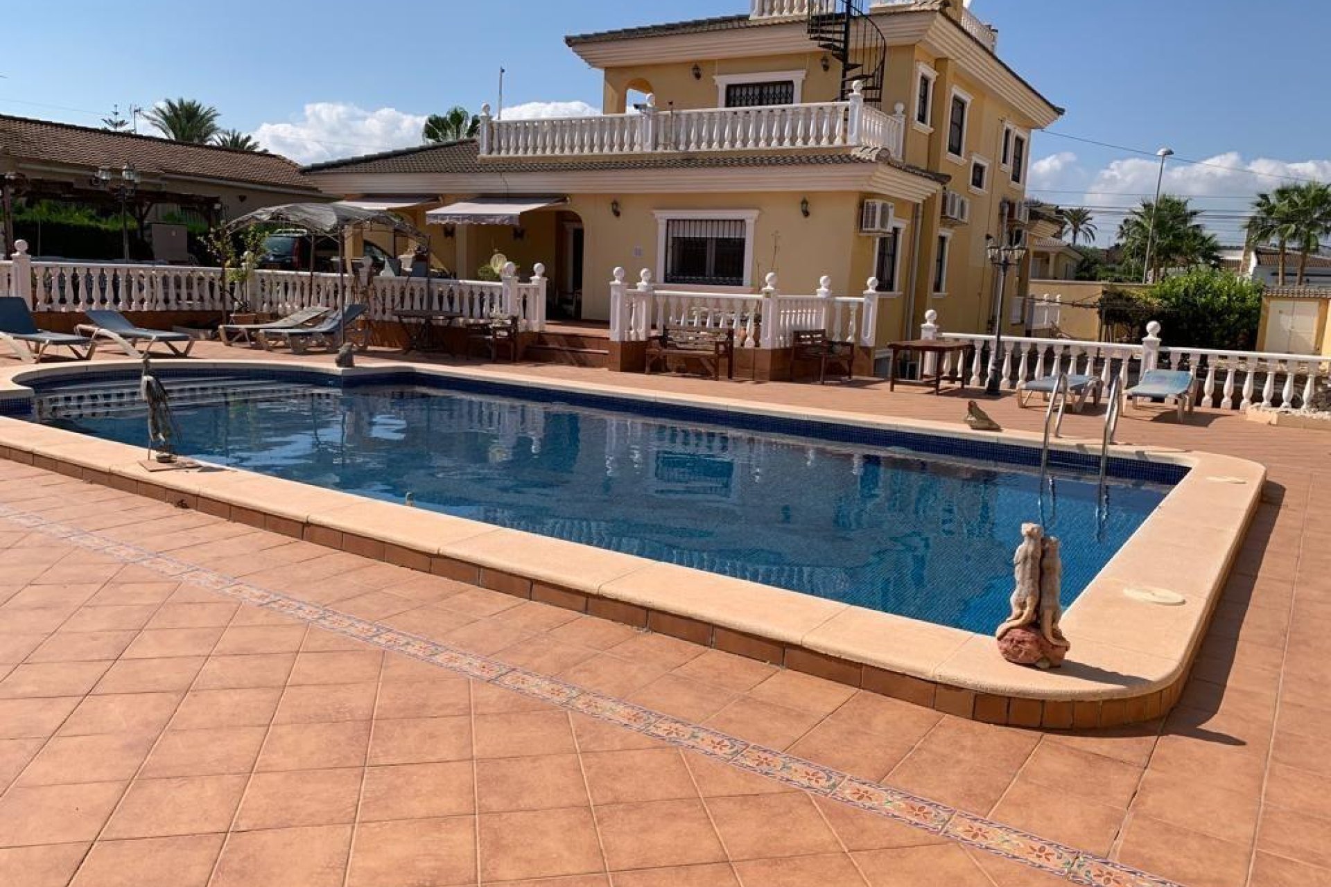 Resale - Villa - Torrevieja - Los altos