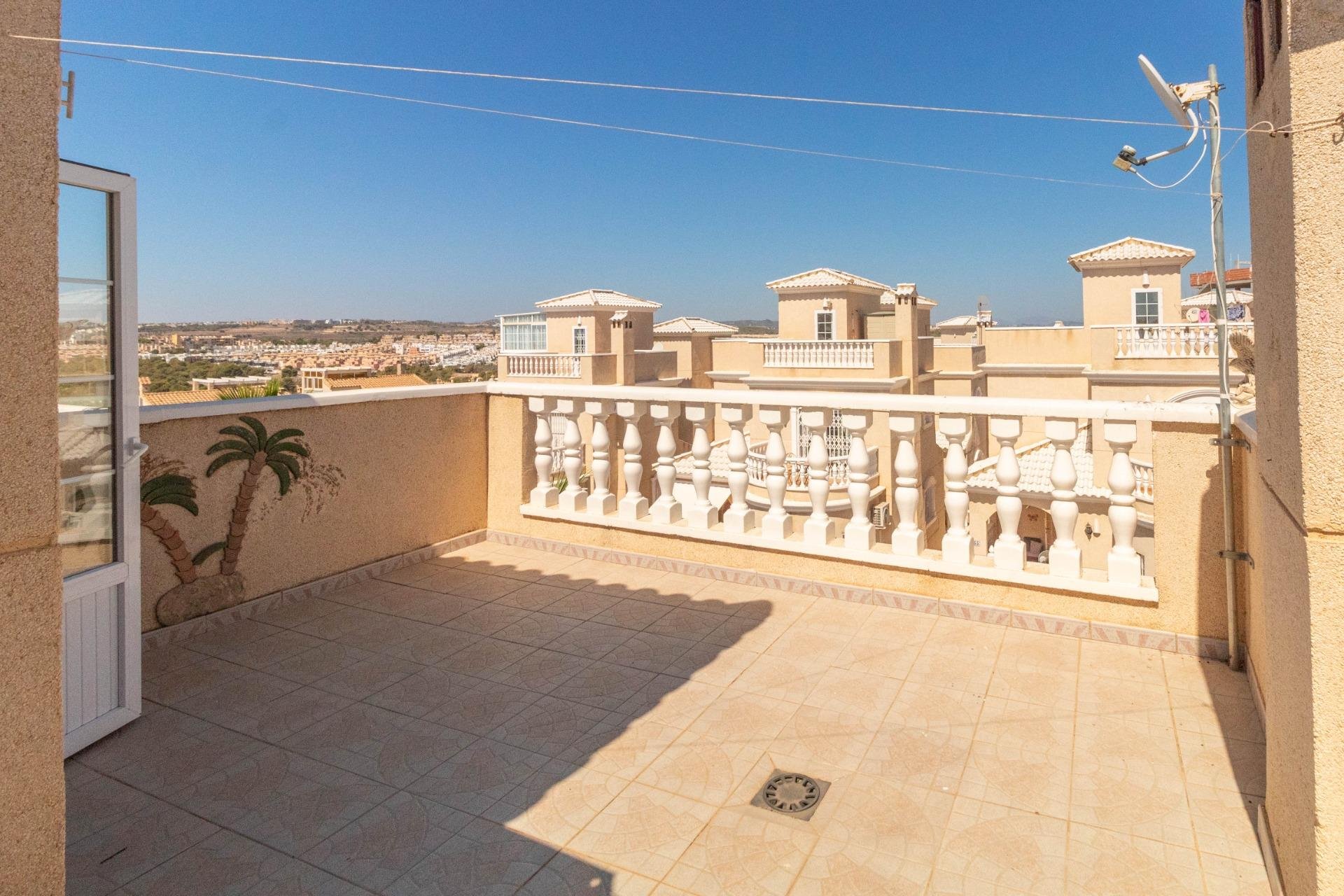 Resale - Villa - Torrevieja - Los altos