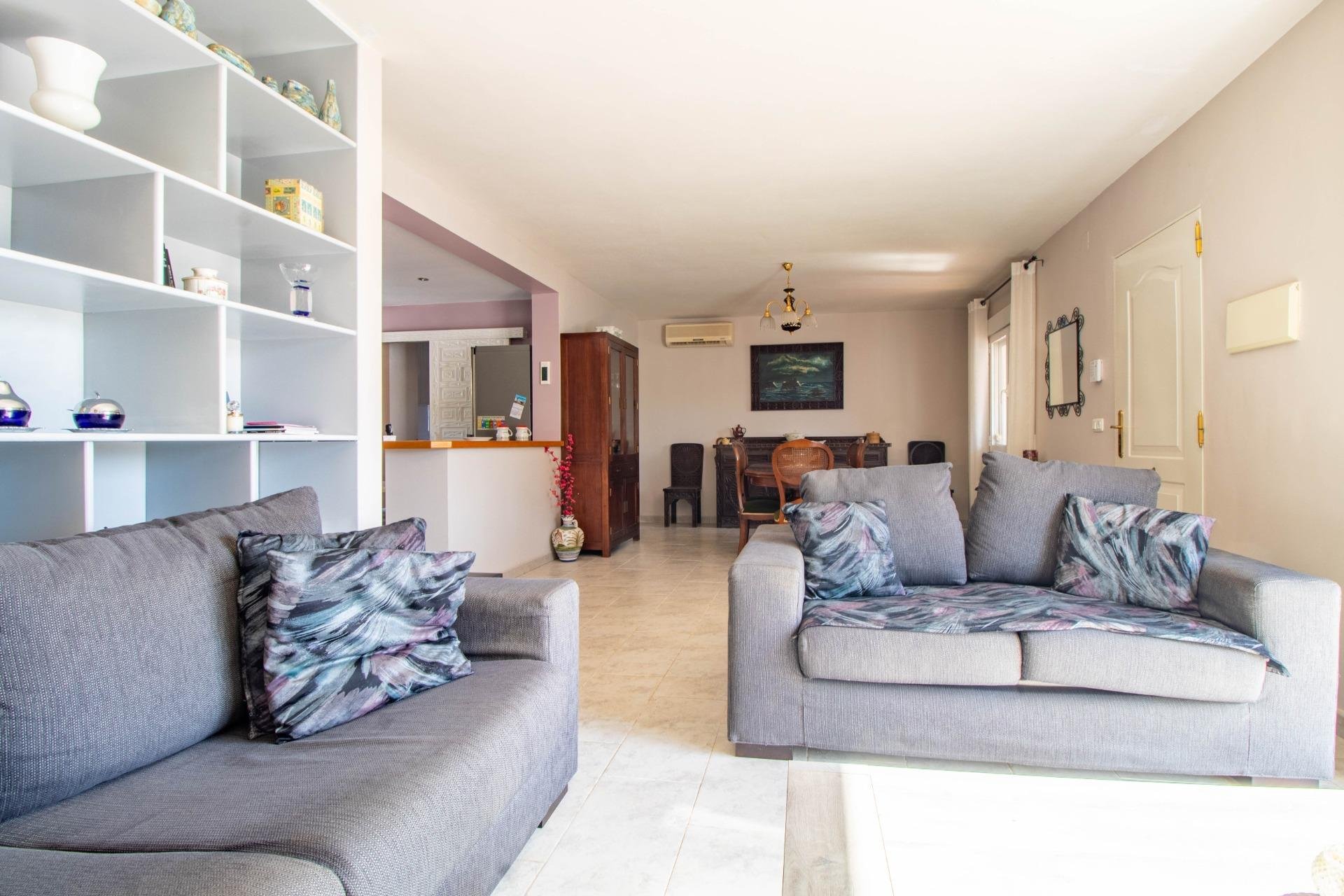 Resale - Villa - Torrevieja - Los balcones