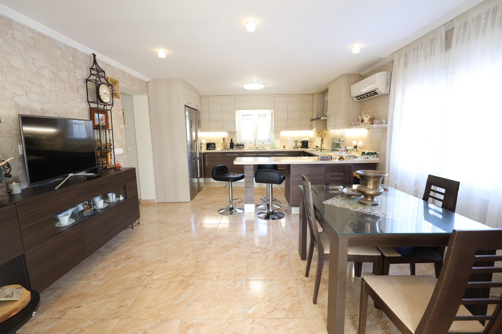 Resale - Villa * - Torrevieja - Los Balcones *