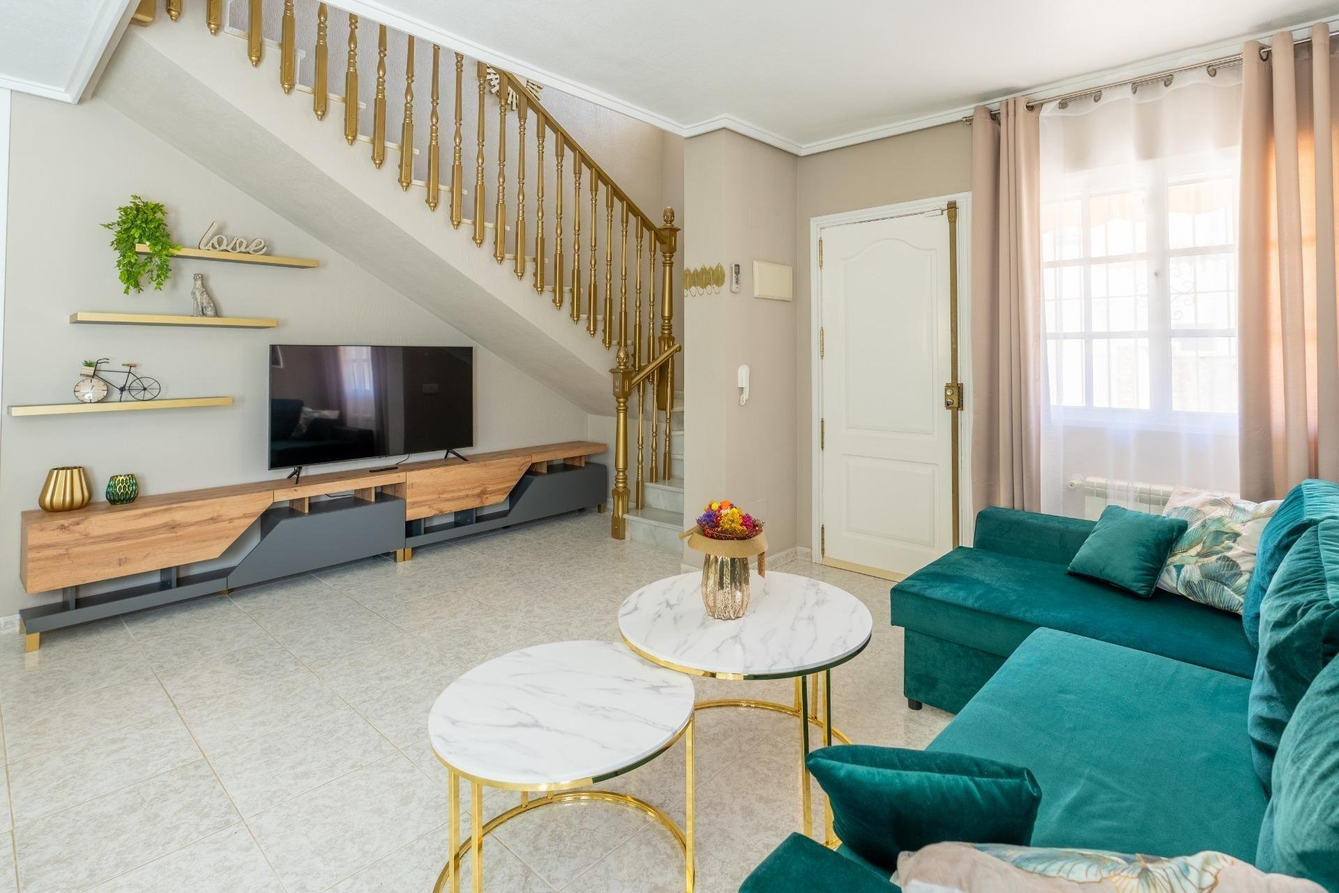 Resale - Villa * - Torrevieja * - Los Balcones *