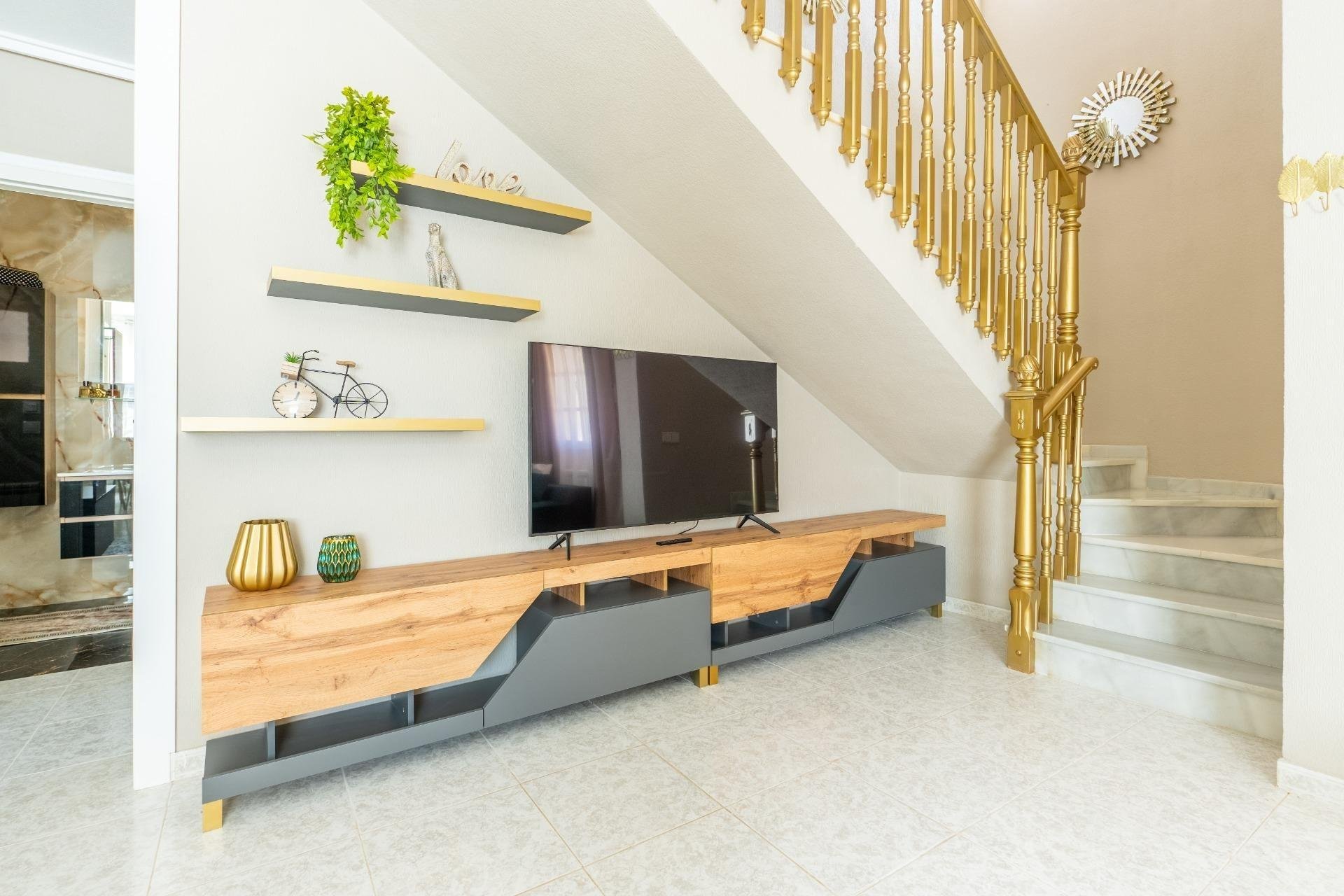 Resale - Villa * - Torrevieja * - Los Balcones *