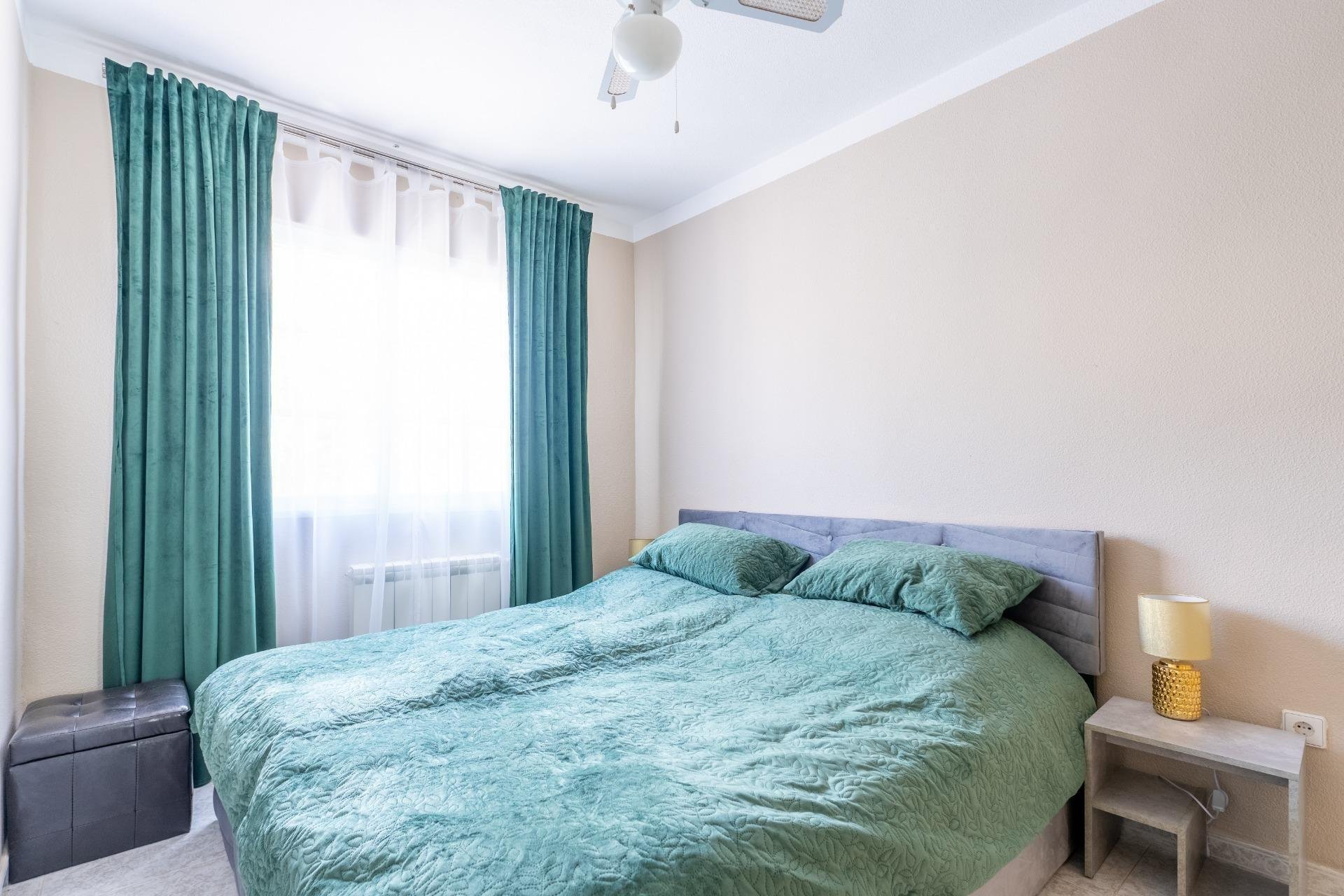 Resale - Villa * - Torrevieja * - Los Balcones *