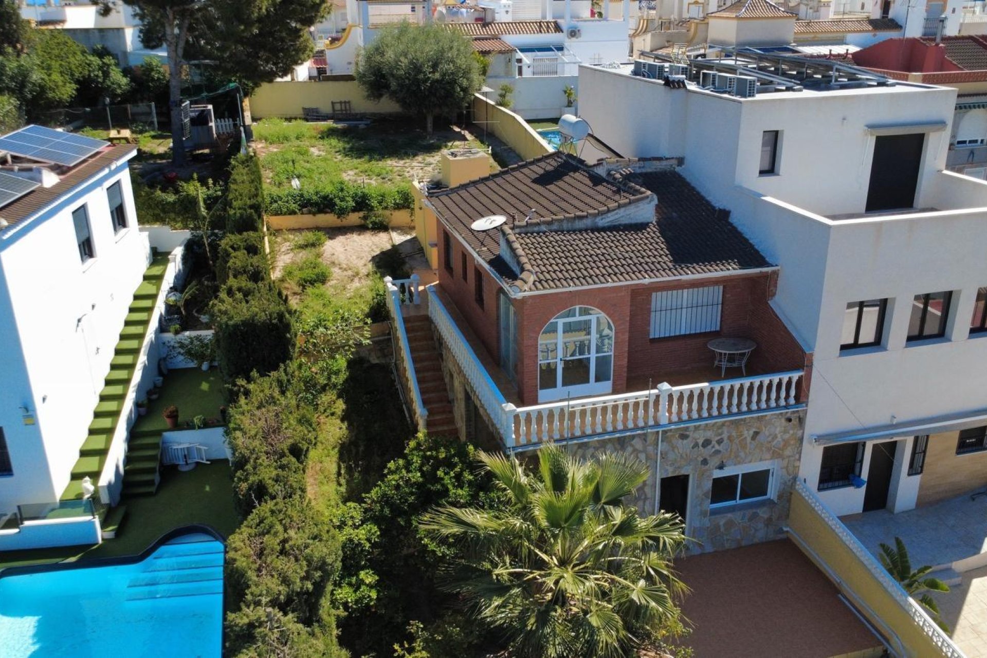 Resale - Villa * - Torrevieja * - Los Balcones *