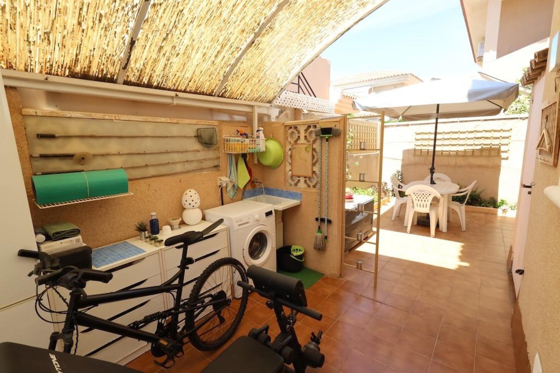 Resale - Villa * - Torrevieja * - Los Balcones *