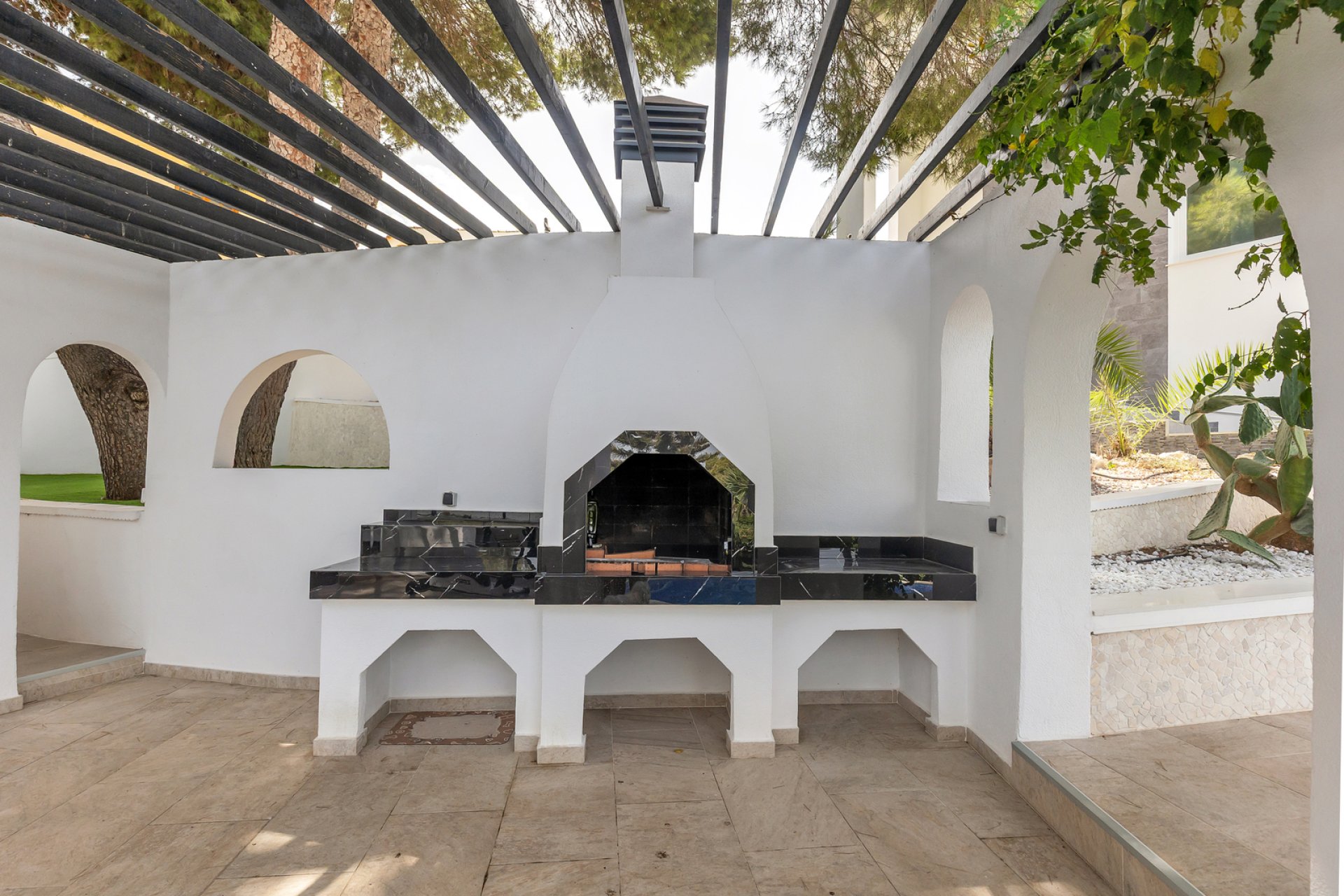 Resale - Villa * - Torrevieja * - Los Balcones *