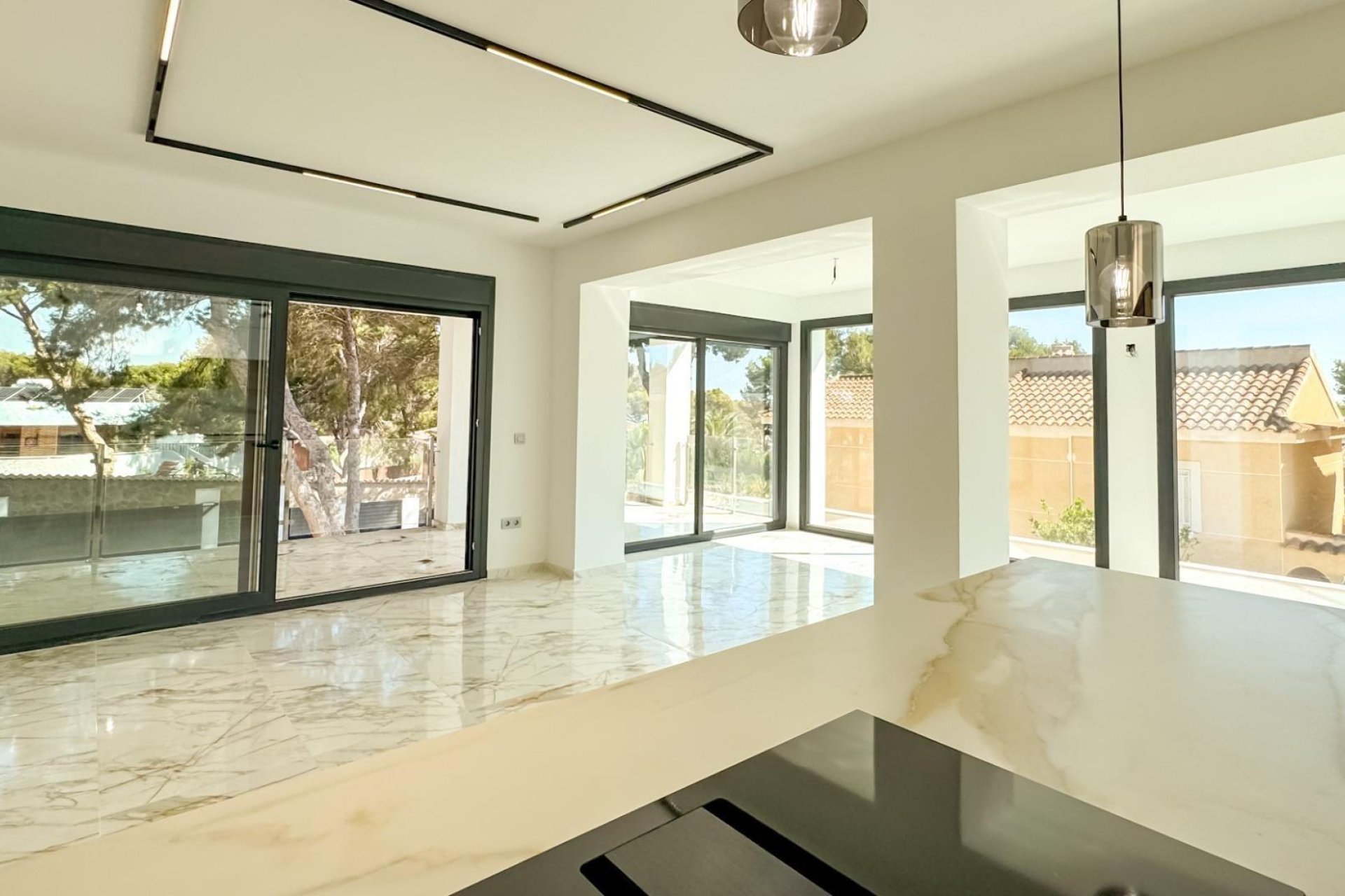 Resale - Villa * - Torrevieja * - Los Balcones *