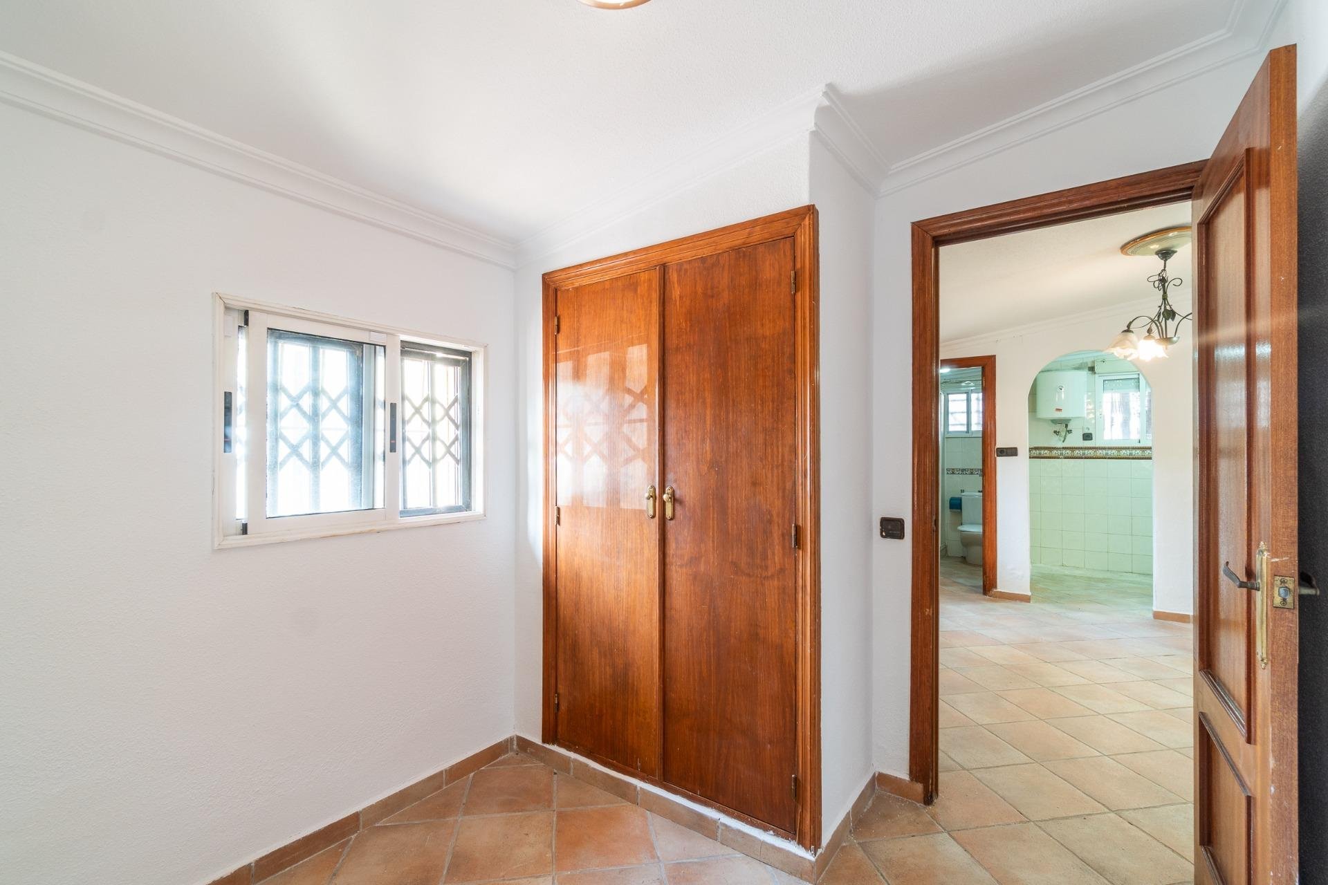Resale - Villa * - Torrevieja * - Los Balcones *