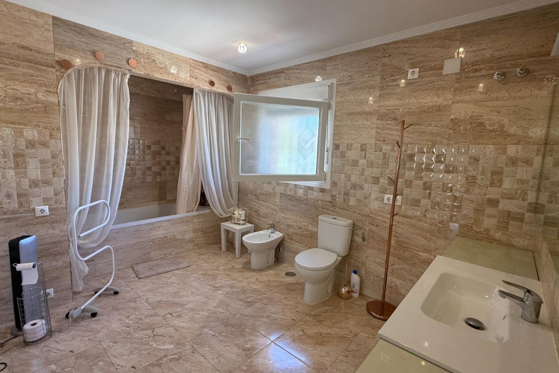 Resale - Villa * - Torrevieja * - Los Balcones *