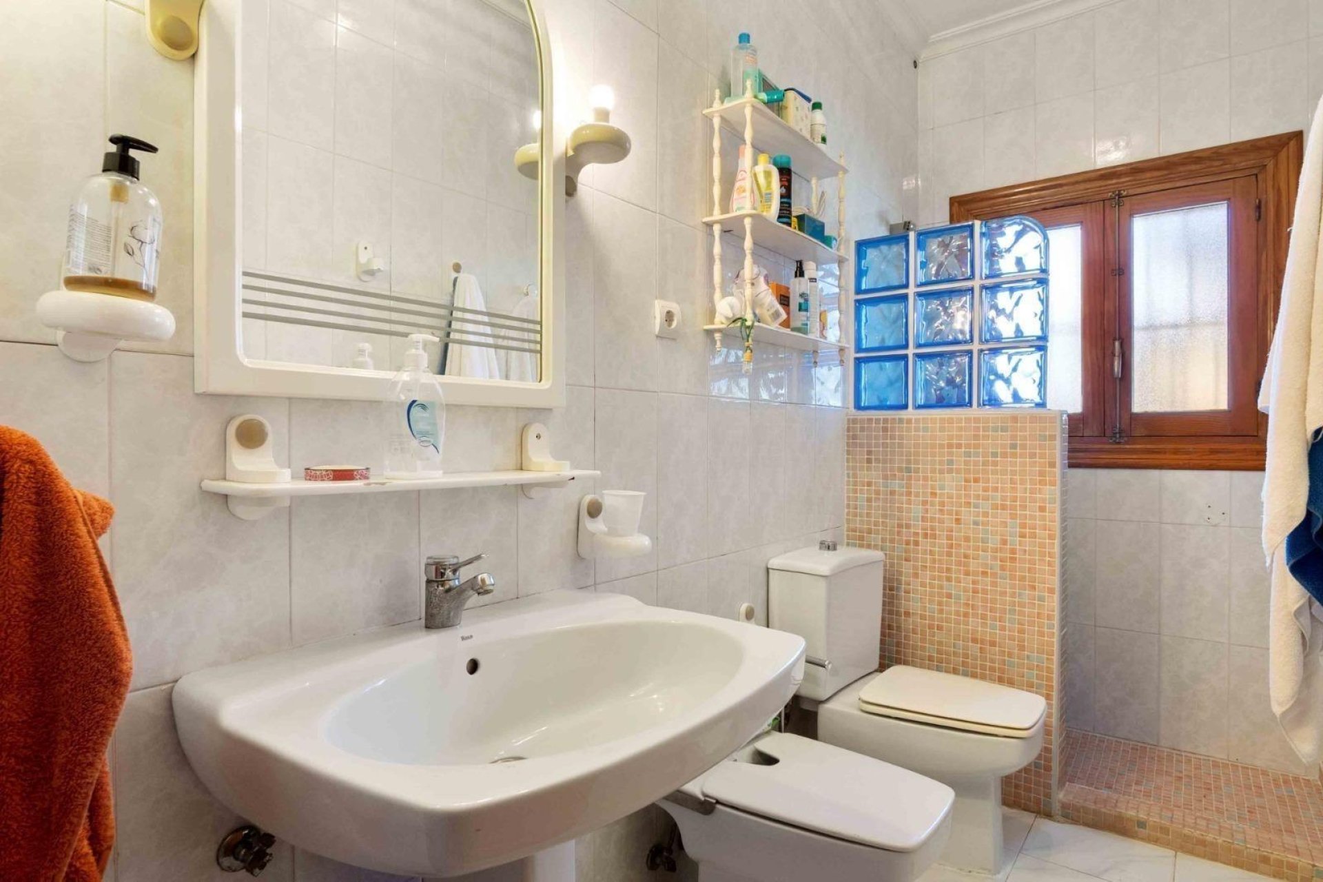 Resale - Villa * - Torrevieja * - Los Balcones *