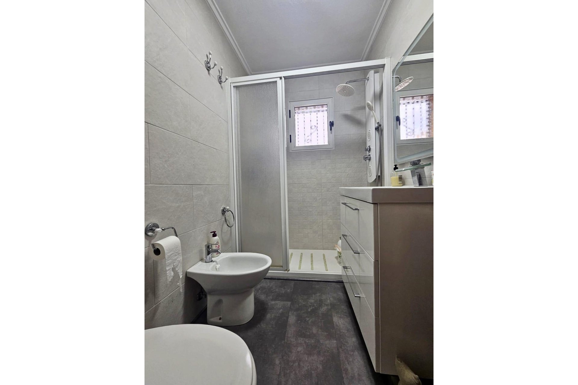 Resale - Villa * - Torrevieja * - Los Balcones *