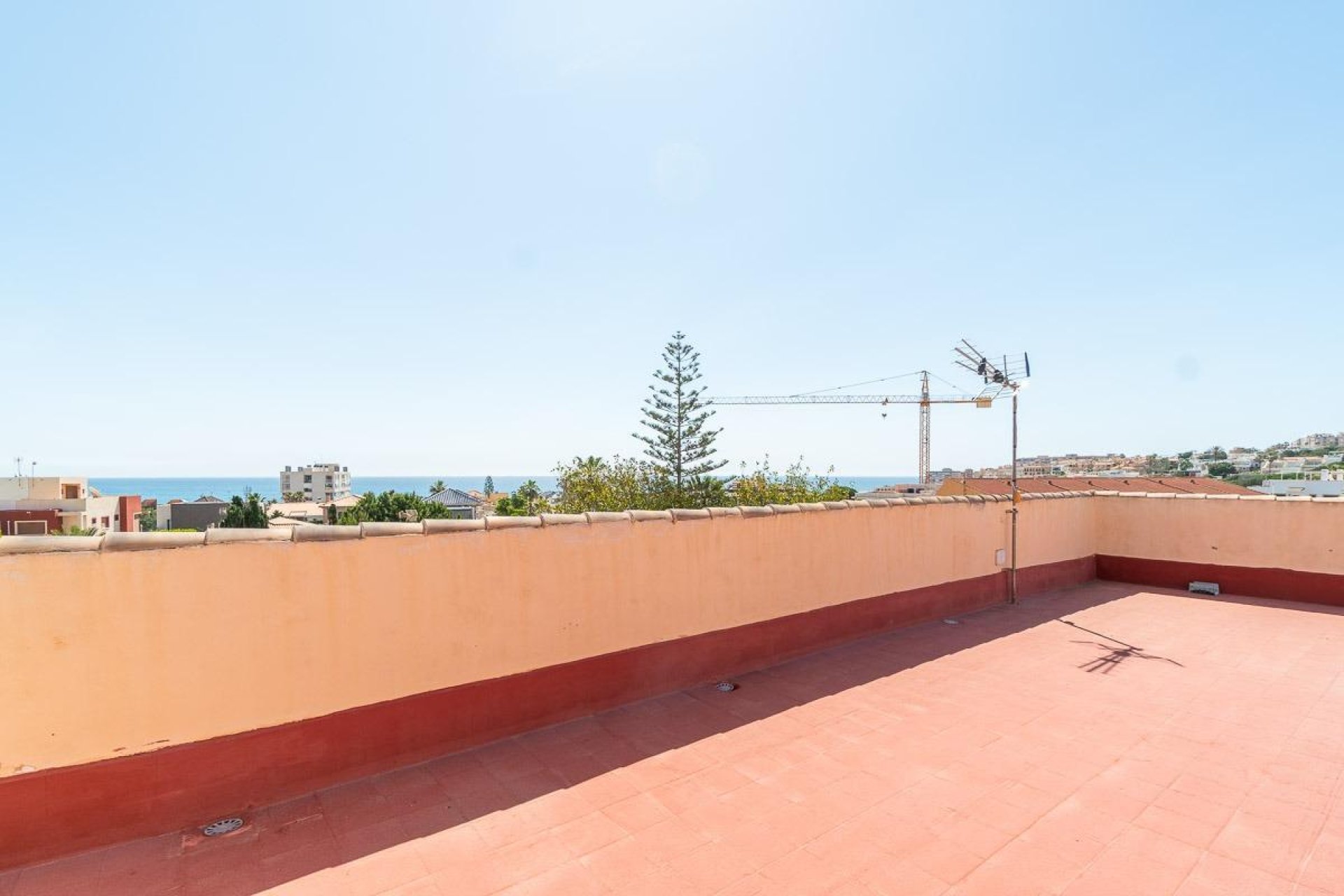 Resale - Villa * - Torrevieja - Playa de La Mata *