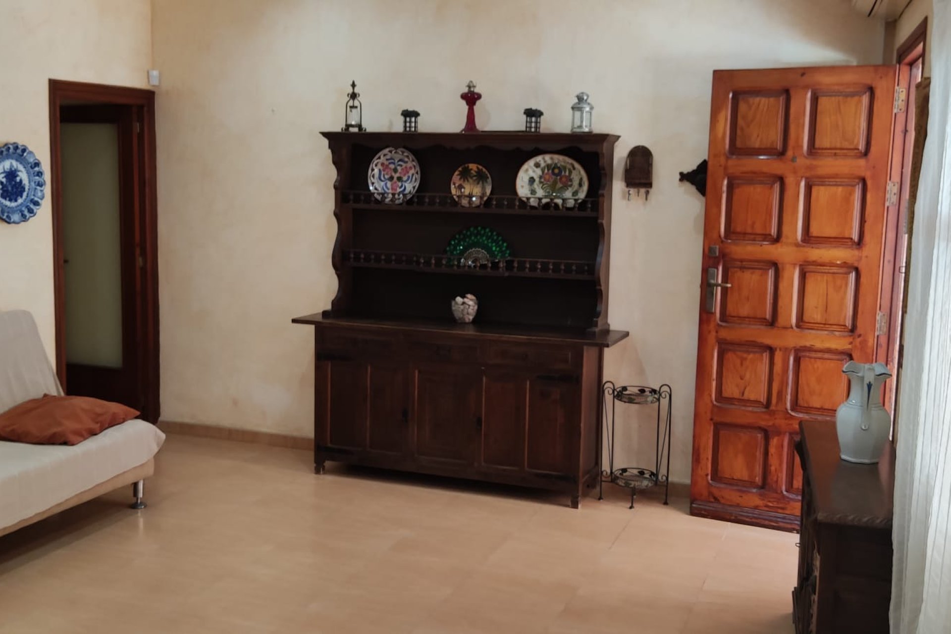 Resale - Villa * - Torrevieja * - Playa de los Locos *