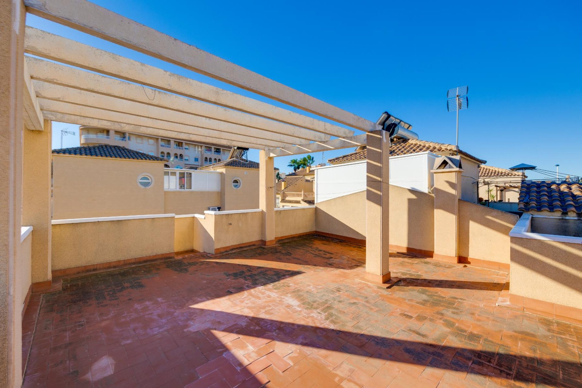 Resale - Villa - Torrevieja - Pueblo - Centro