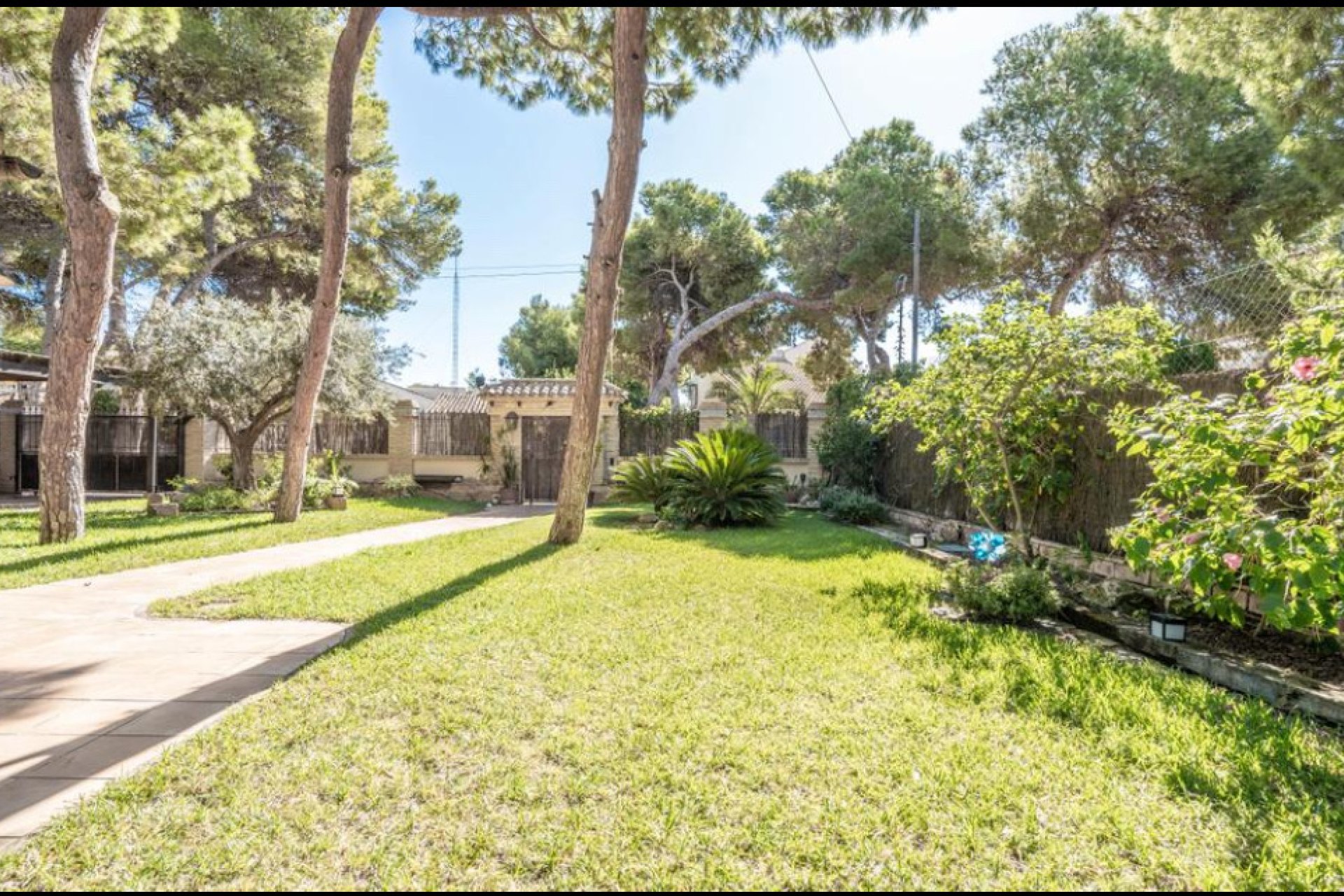 Resale - Villa - Torrevieja - Punta Prima