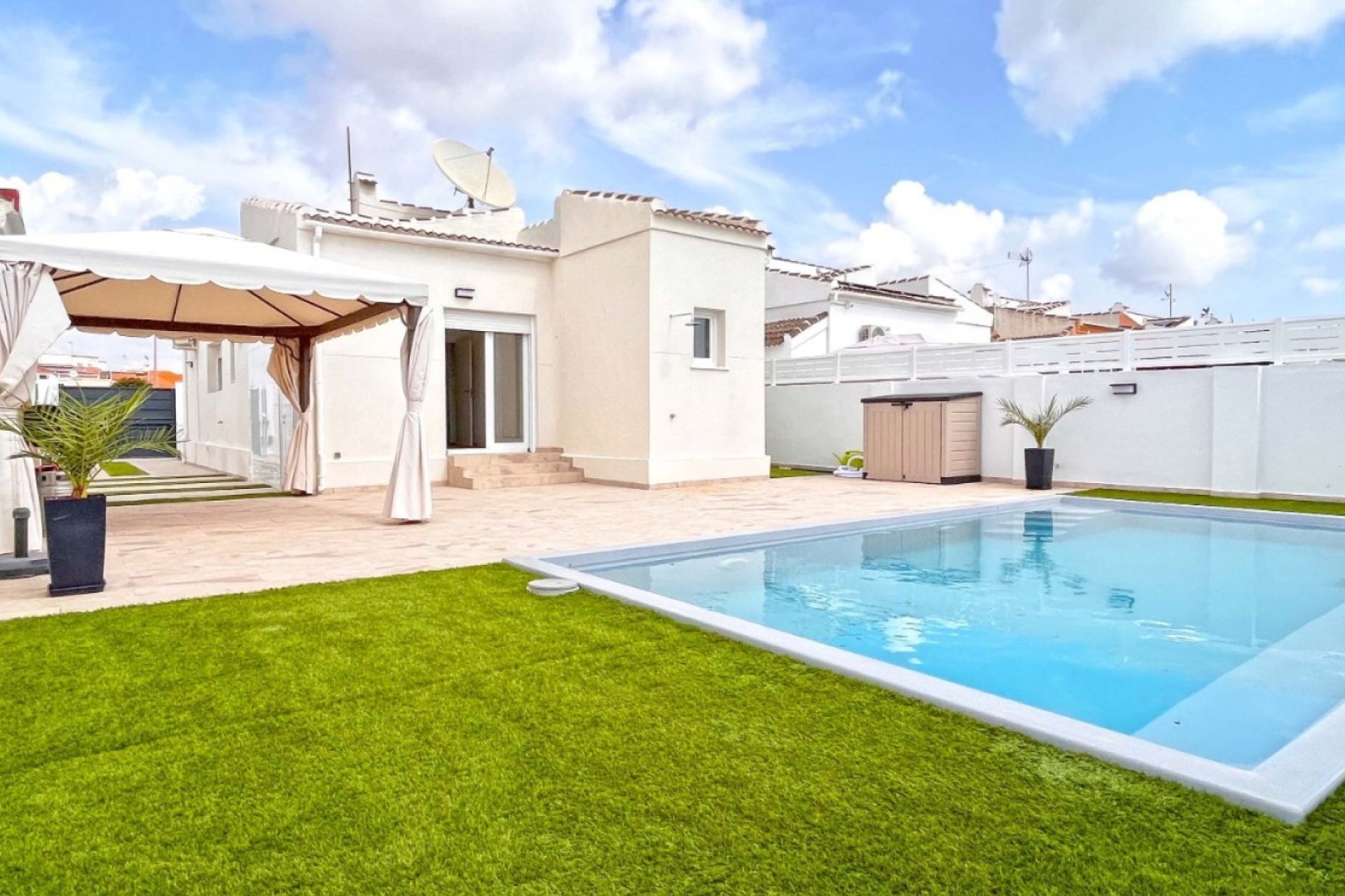 Resale - Villa - Torrevieja - San luis