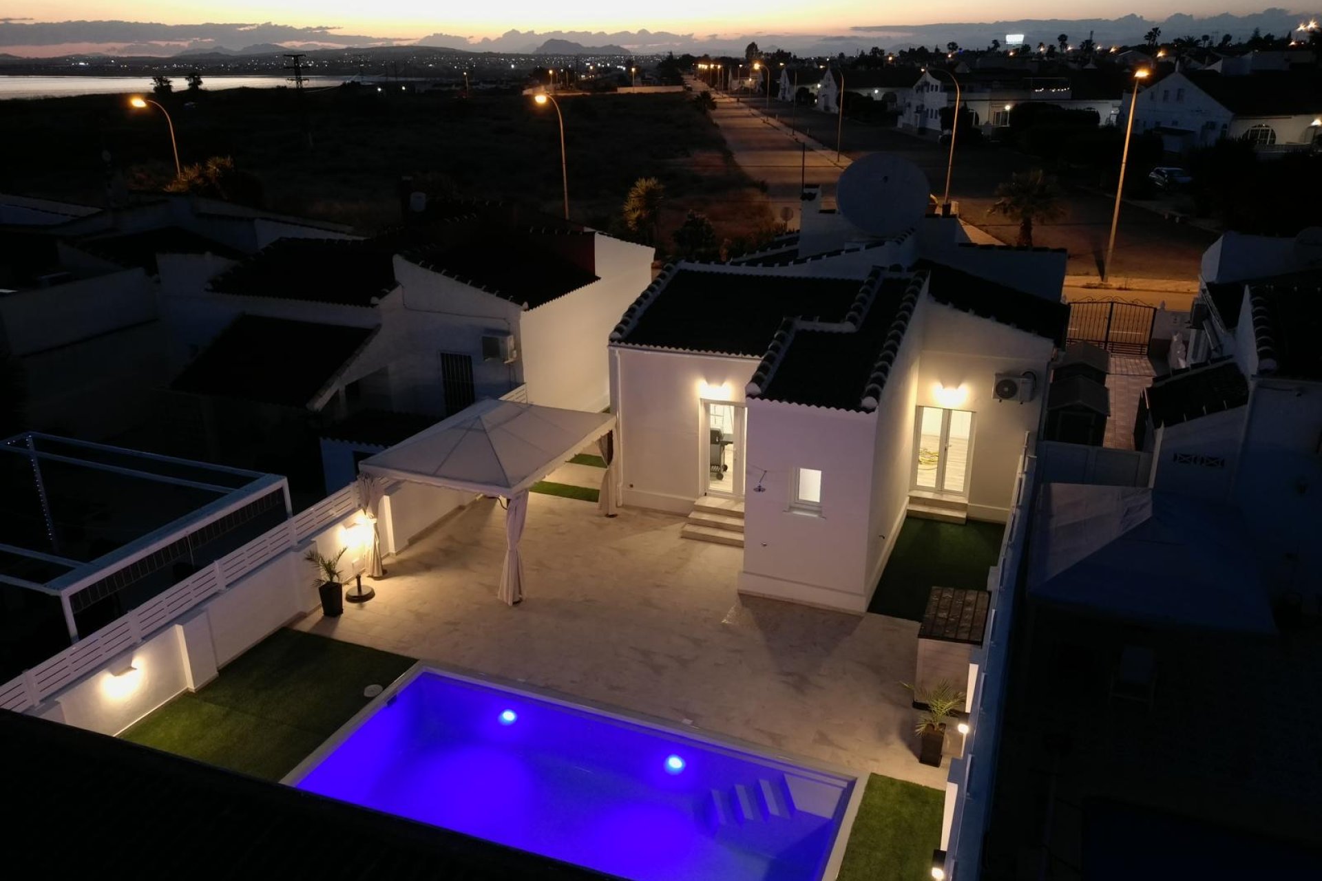 Resale - Villa - Torrevieja - San luis