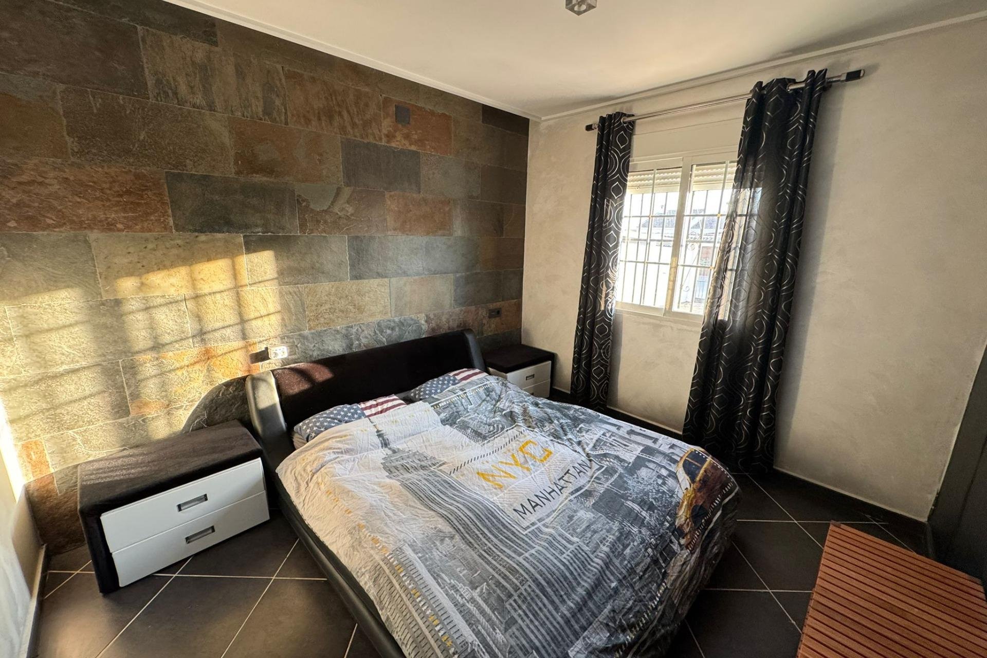 Resale - Villa * - Torrevieja - San luis