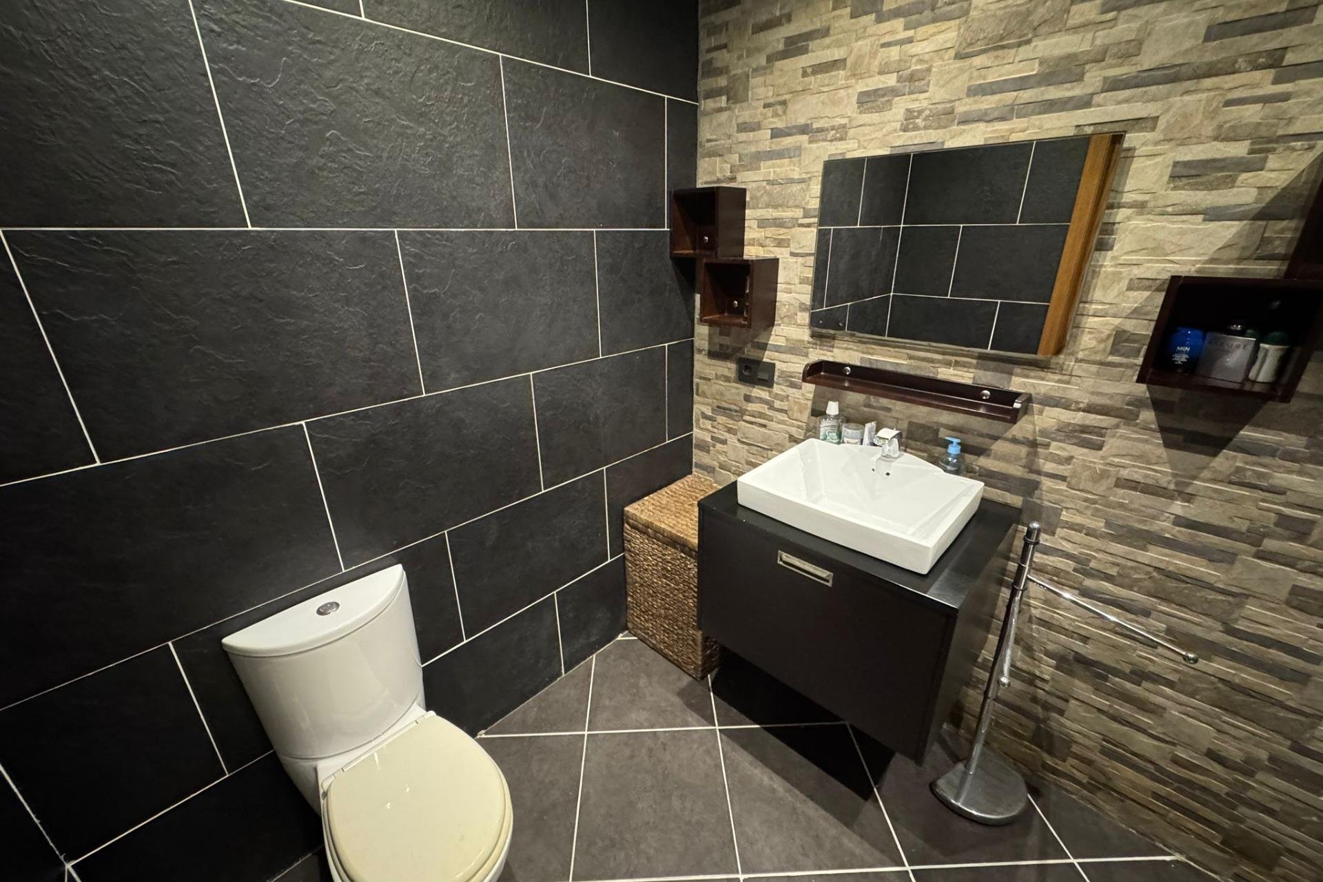 Resale - Villa * - Torrevieja - San luis