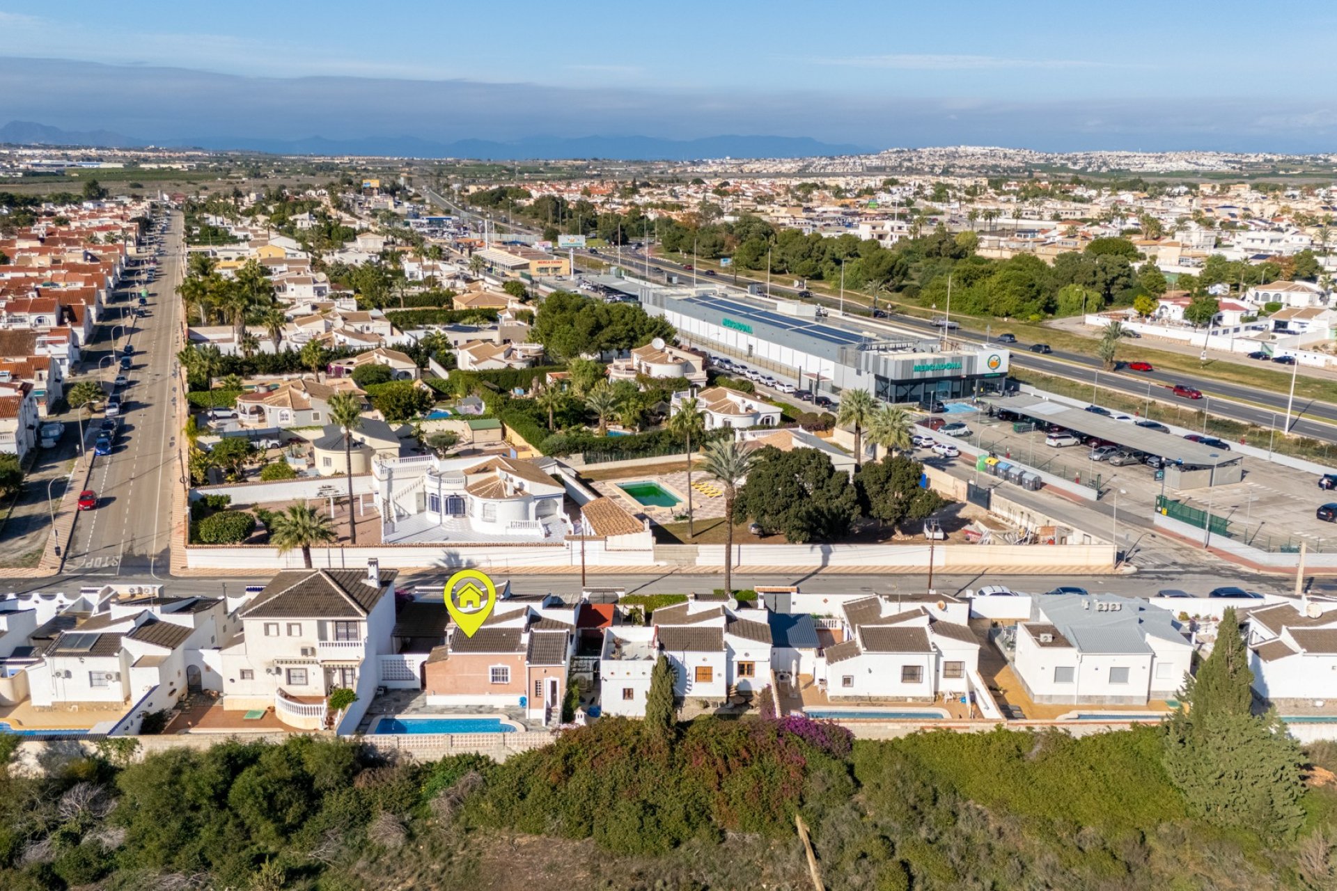 Resale - Villa * - Torrevieja * - San luis *