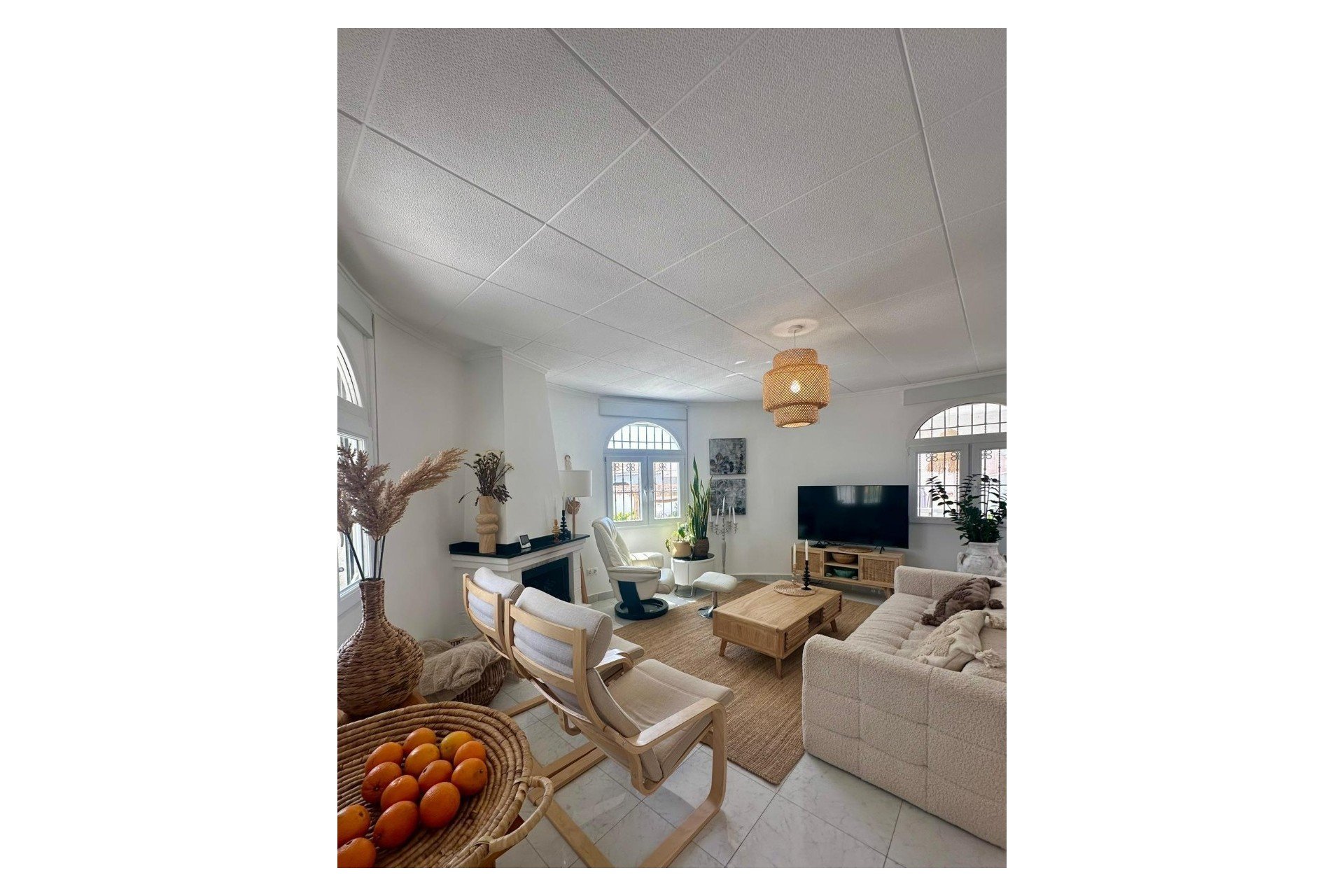 Resale - Villa * - Torrevieja * - San luis *