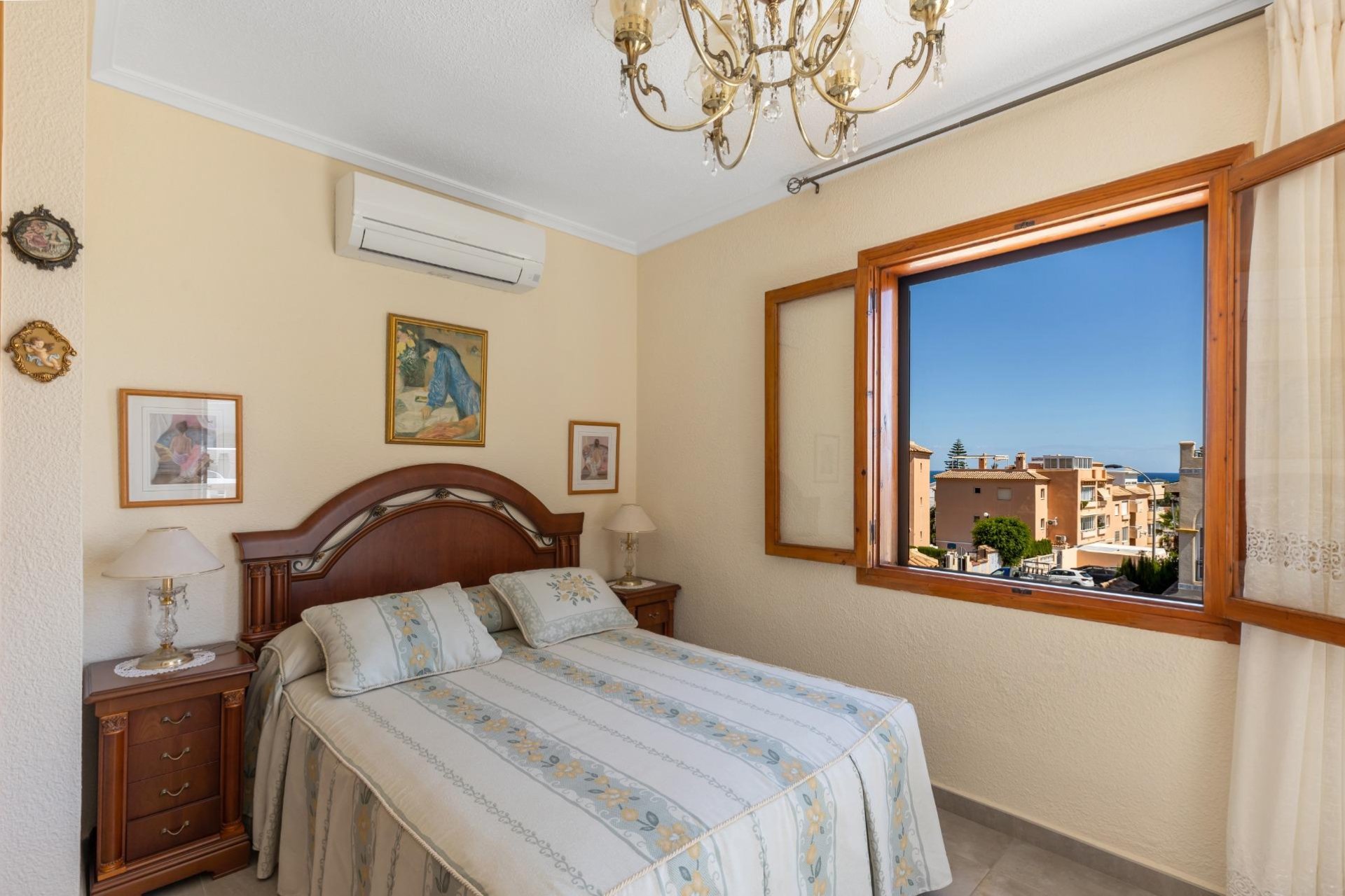 Resale - Villa * - Torrevieja - Torreblanca