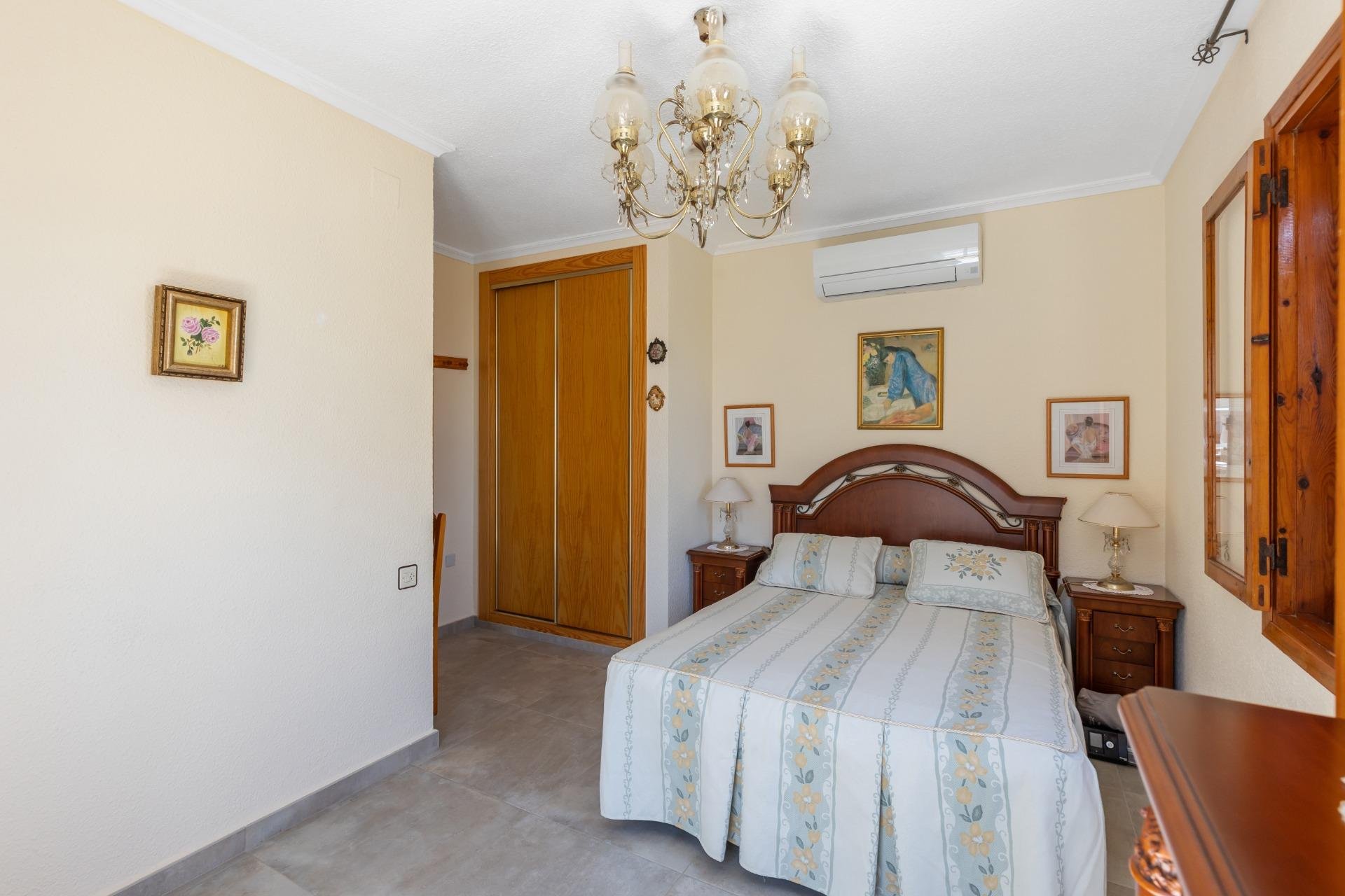 Resale - Villa * - Torrevieja - Torreblanca