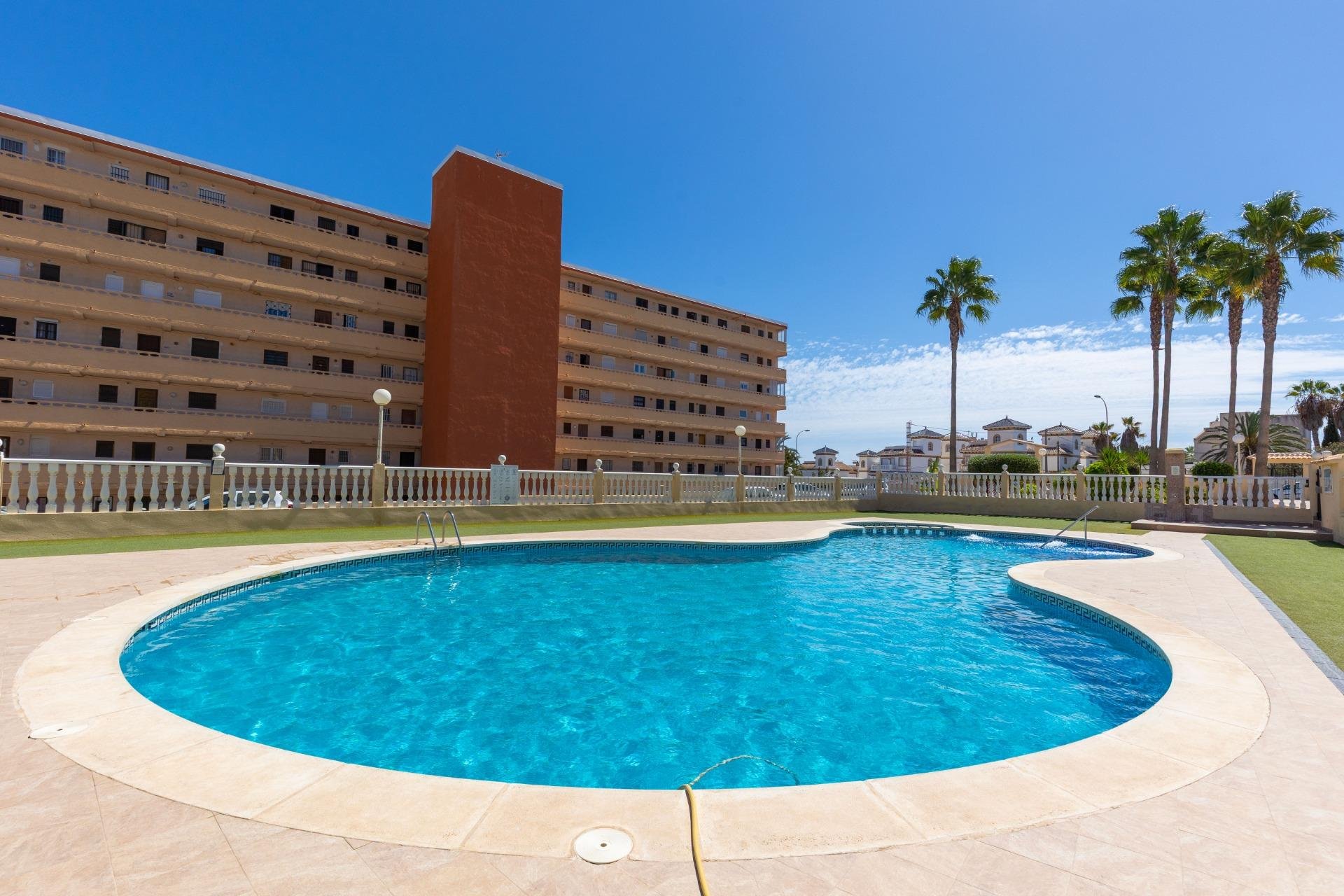 Resale - Villa * - Torrevieja - Torreblanca
