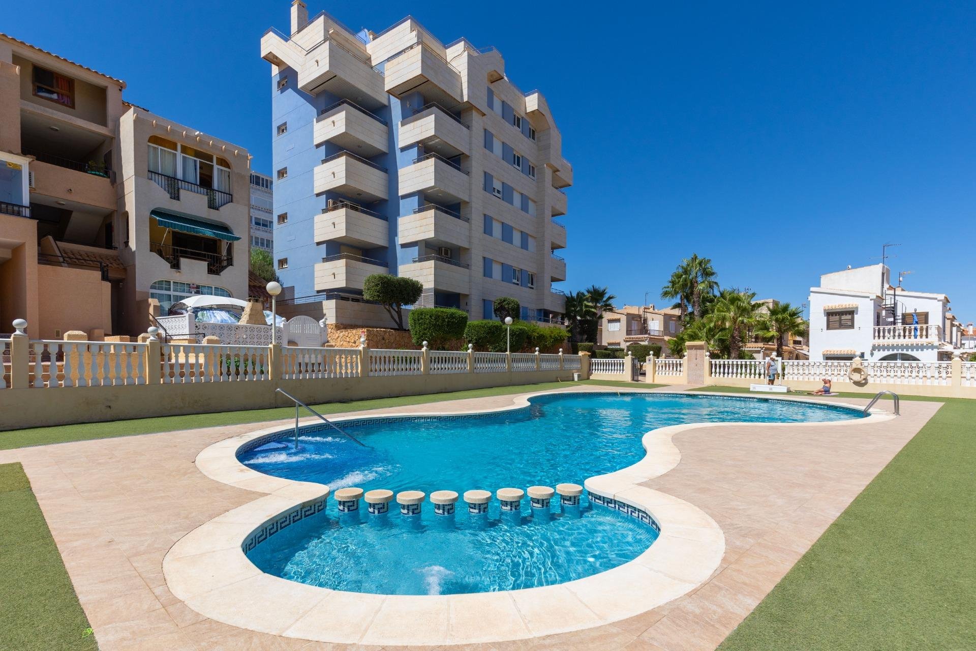 Resale - Villa * - Torrevieja - Torreblanca