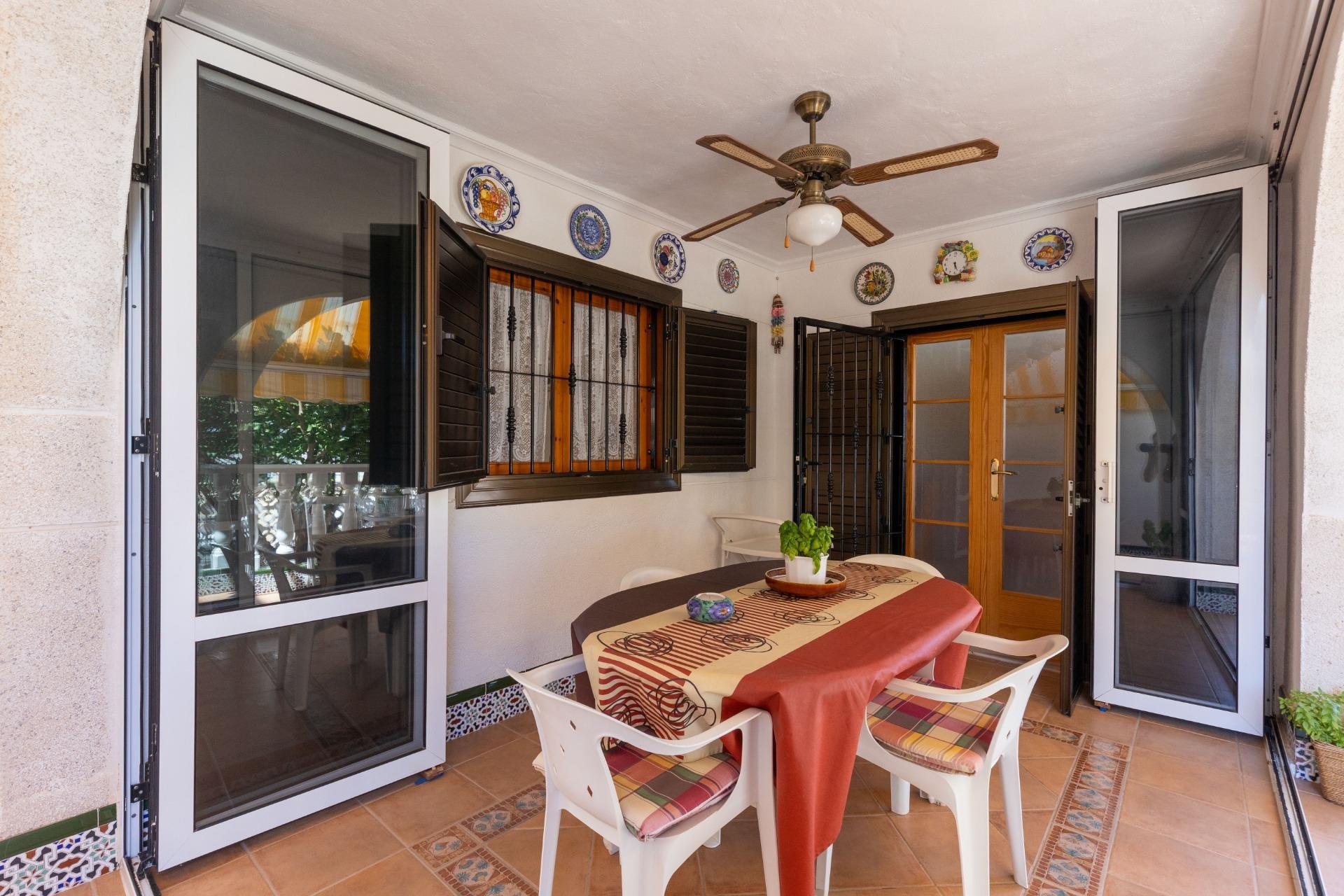 Resale - Villa * - Torrevieja - Torreblanca