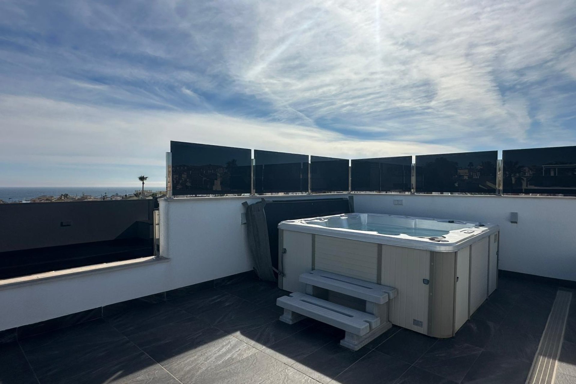 Resale - Villa * - Torrevieja * - Torreblanca *