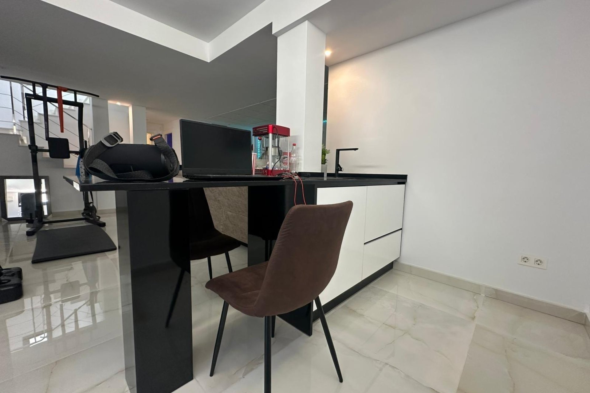 Resale - Villa * - Torrevieja * - Torreblanca *