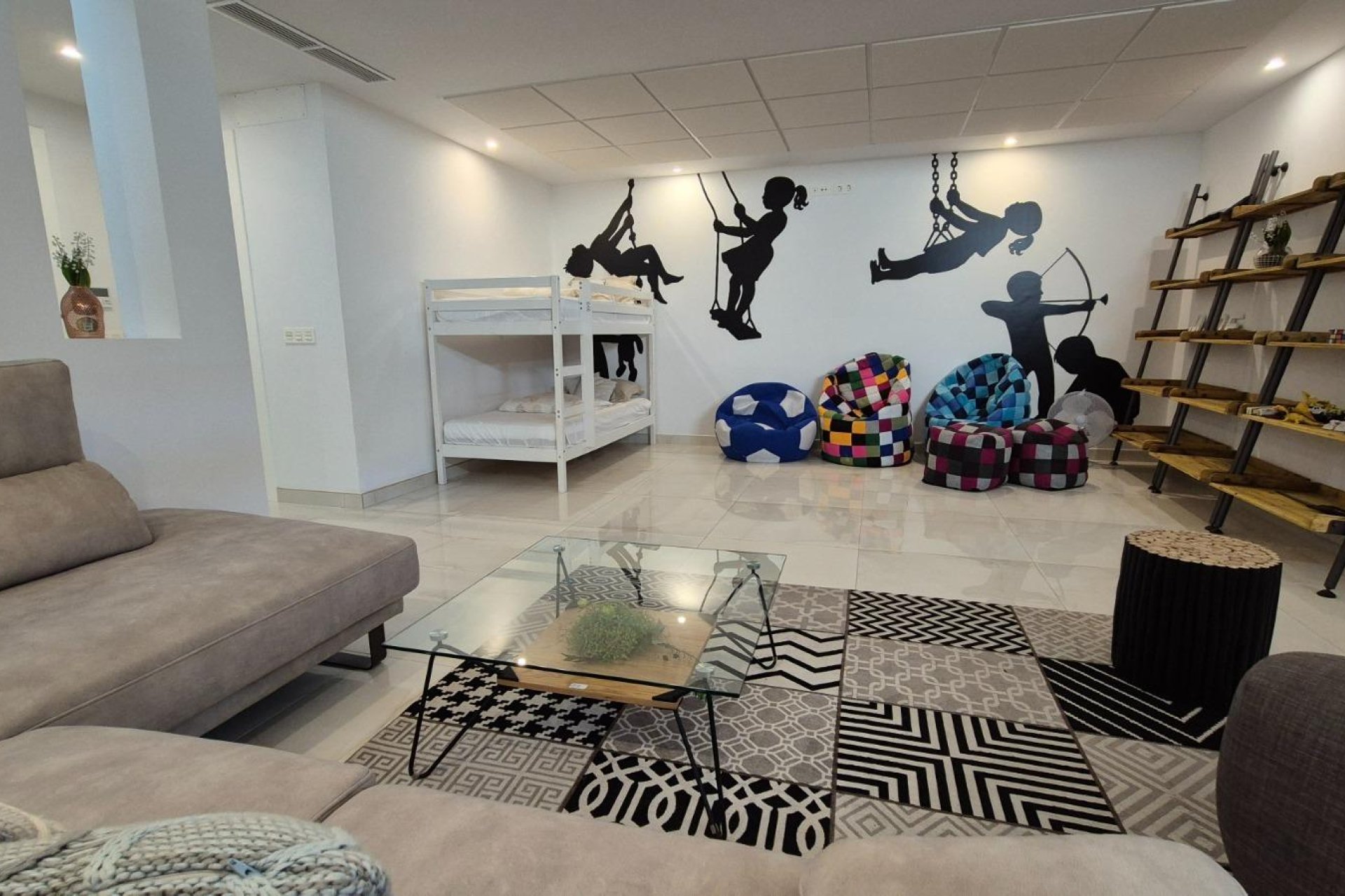 Resale - Villa * - Torrevieja * - Torreblanca *