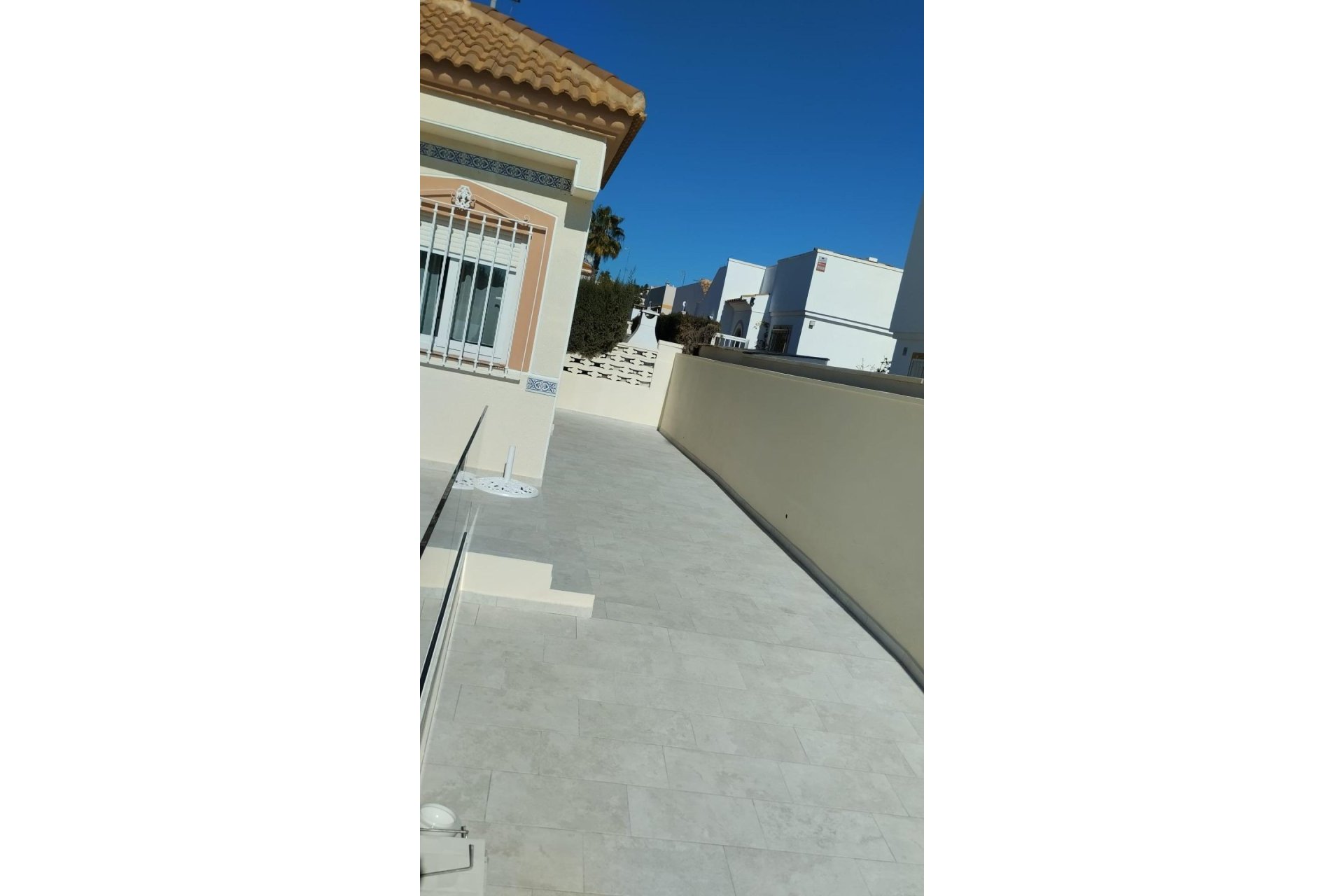 Resale - Villa * - Torrevieja * - Torreblanca *