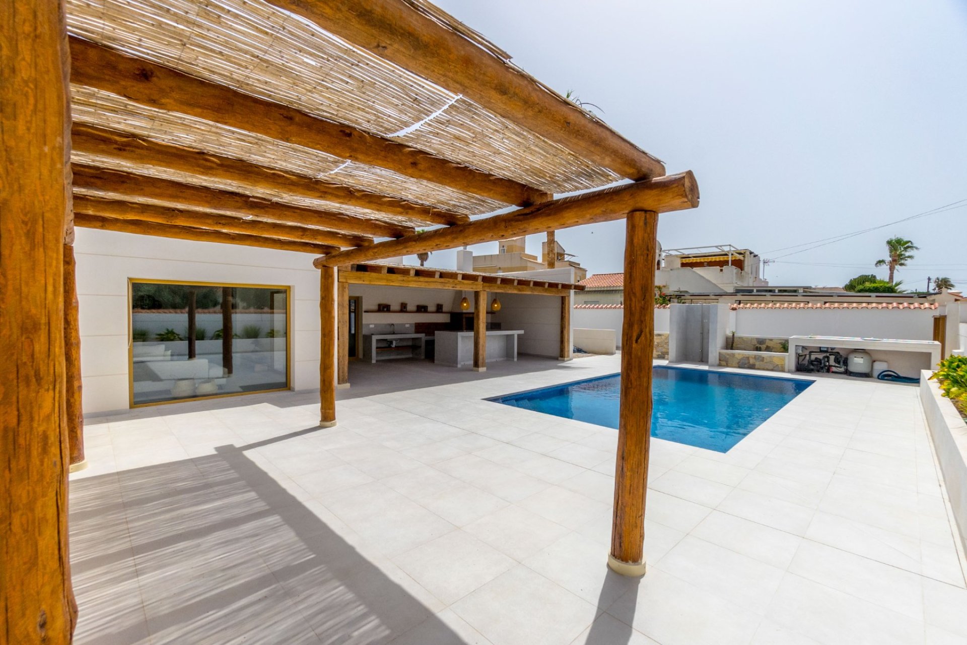 Resale - Villa - Torrevieja - Torreta