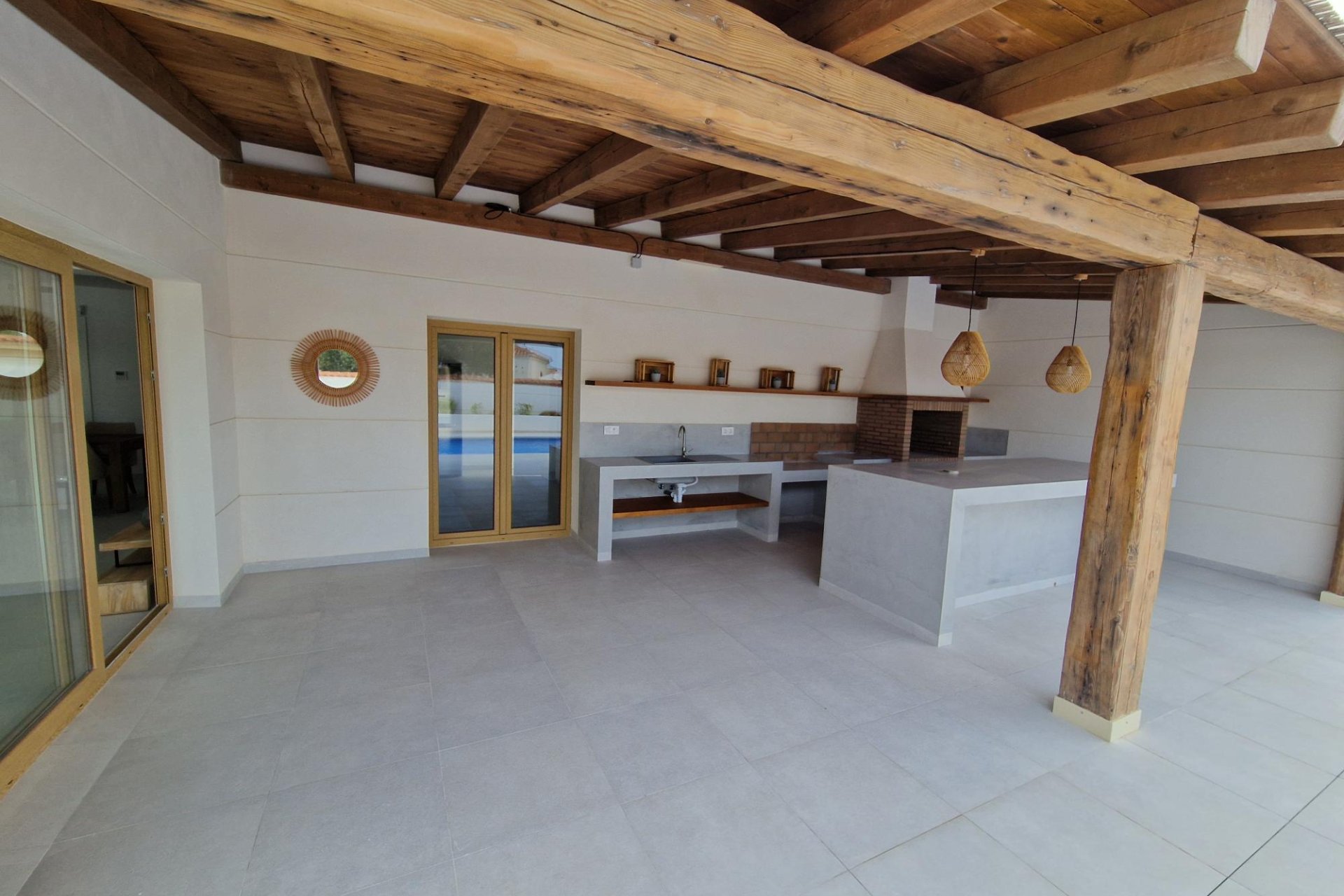 Resale - Villa - Torrevieja - Torreta