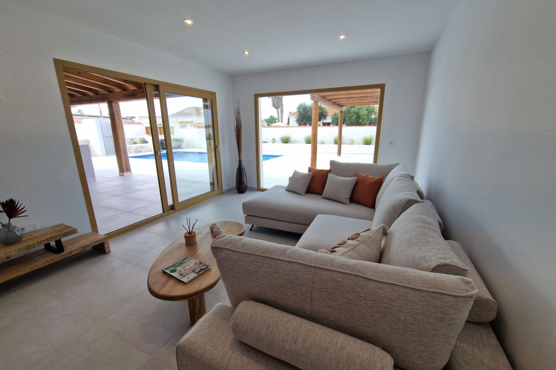 Resale - Villa - Torrevieja - Torreta