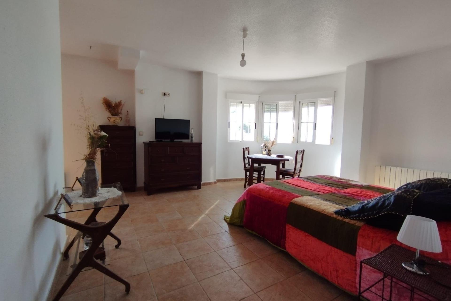 Resale - Villa - Torrevieja - Torreta