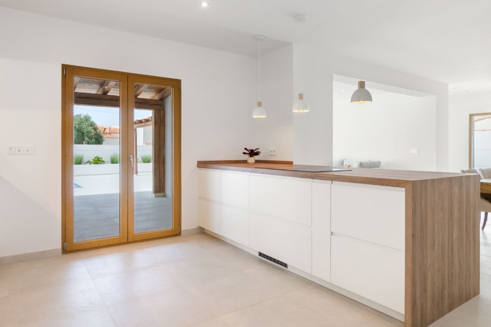 Resale - Villa * - Torrevieja - Torretas *