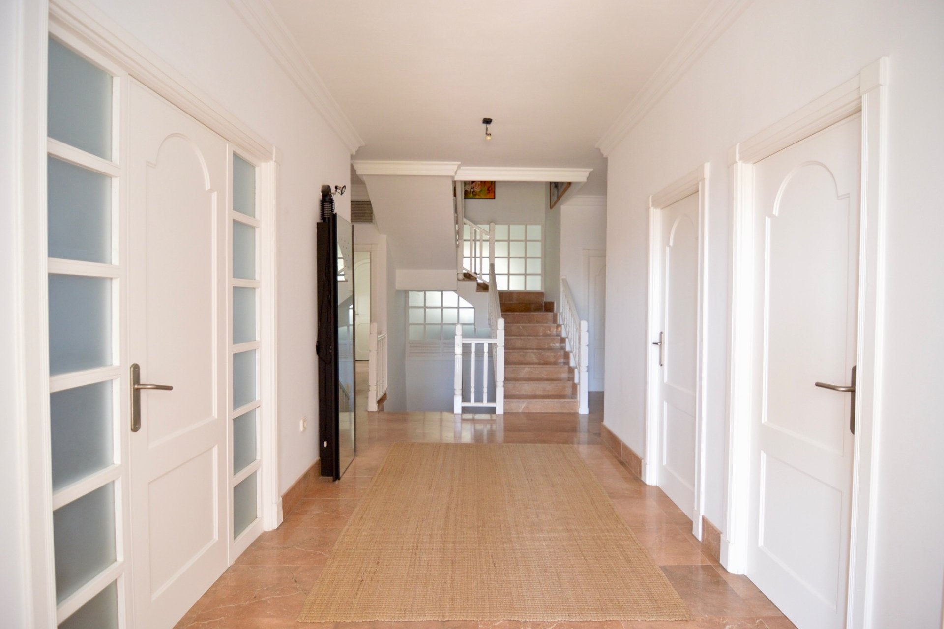 Resale - Villa * - Torrevieja - Torretas *