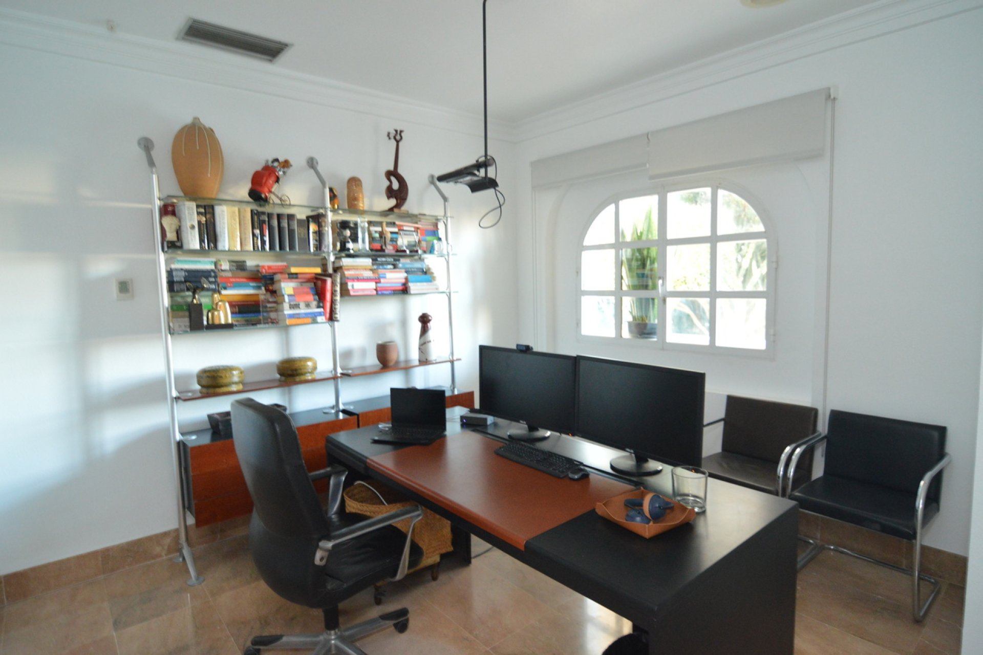 Resale - Villa * - Torrevieja - Torrevieja *