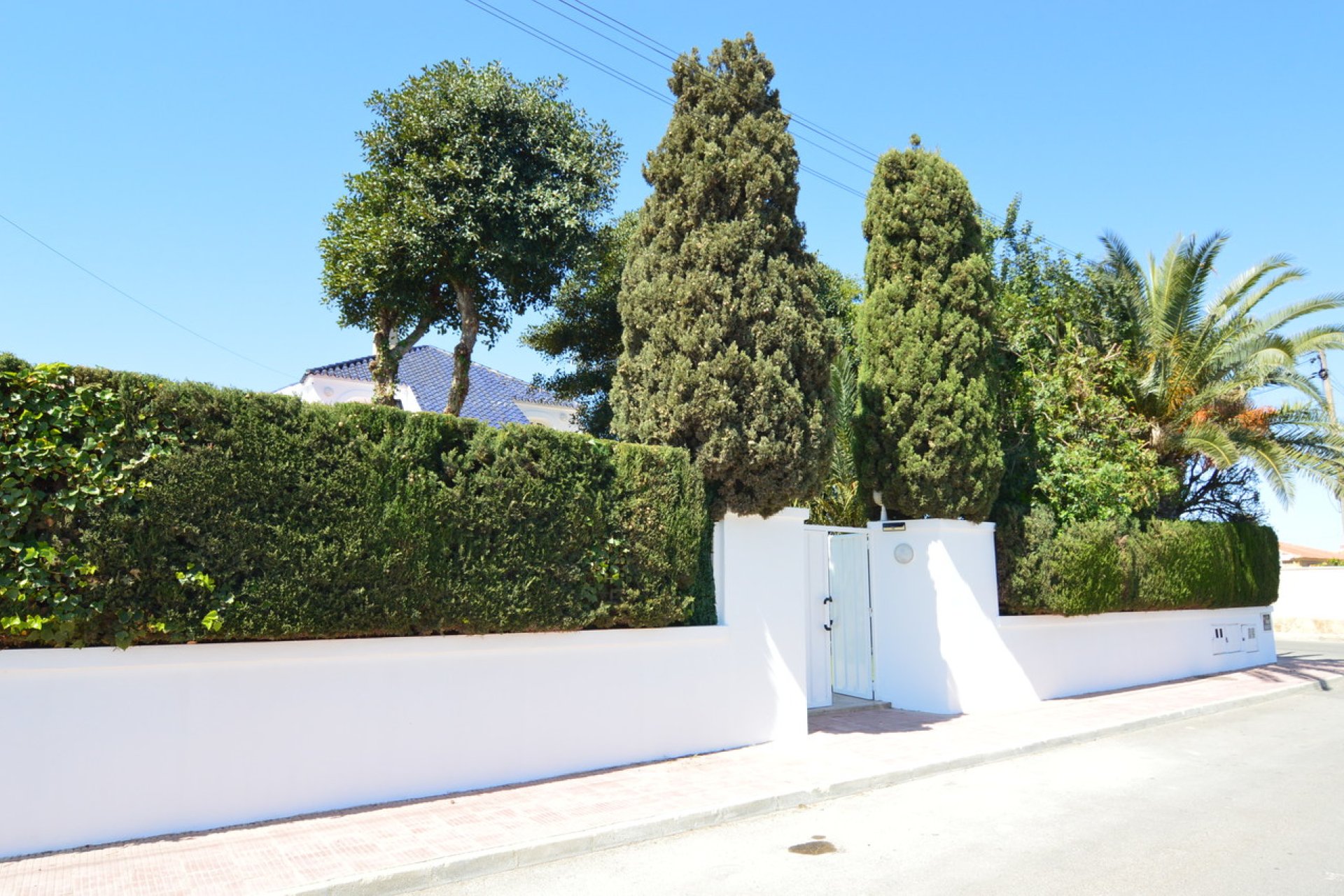 Resale - Villa - Torrevieja