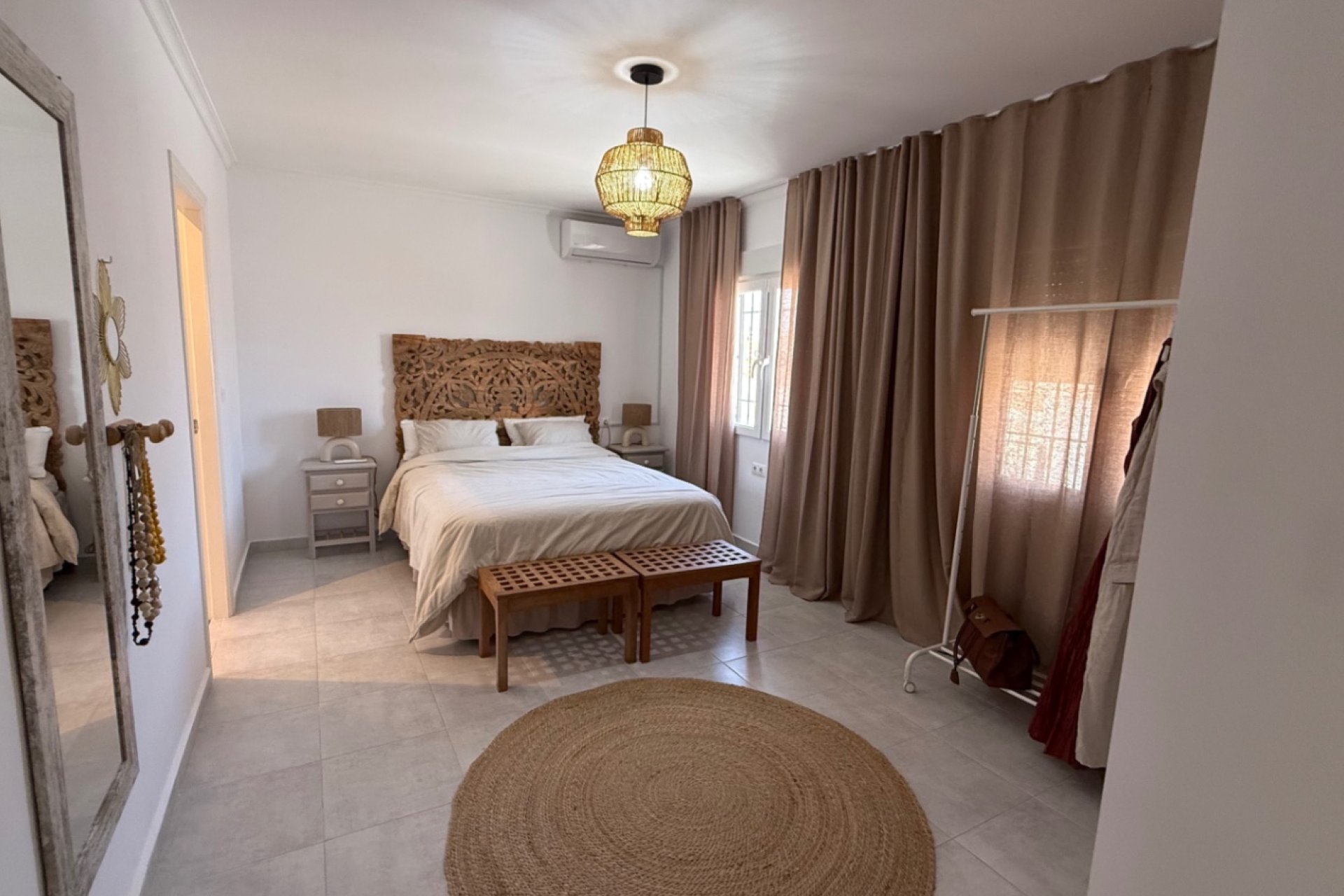 Resale - Villa * - Torrevieja *
