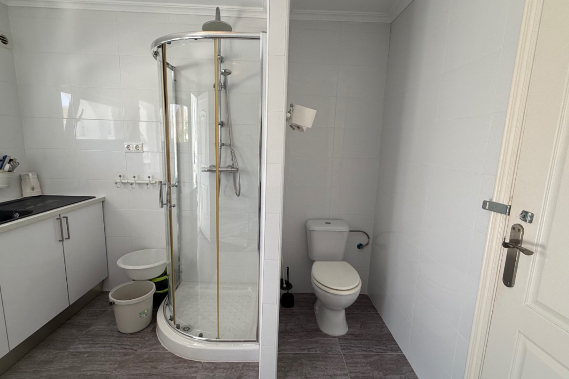 Resale - Villa * - Torrevieja *