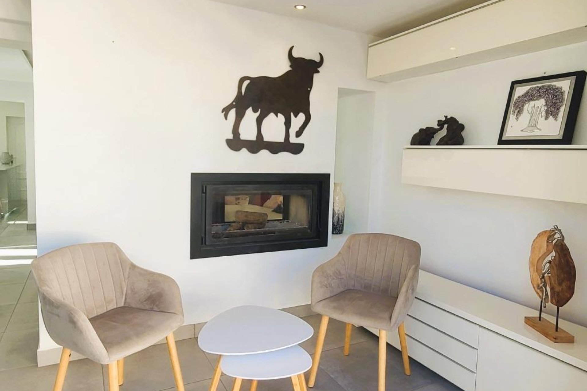 Resale - Villa * - Torrevieja *
