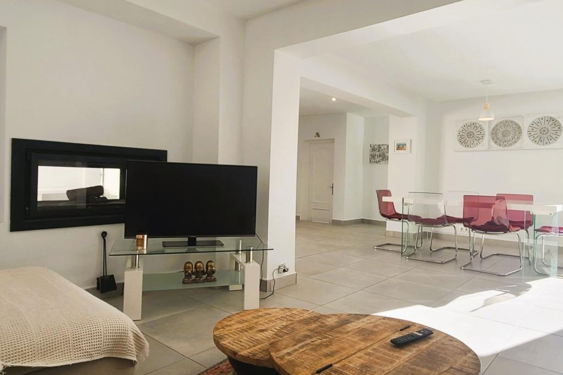 Resale - Villa * - Torrevieja *