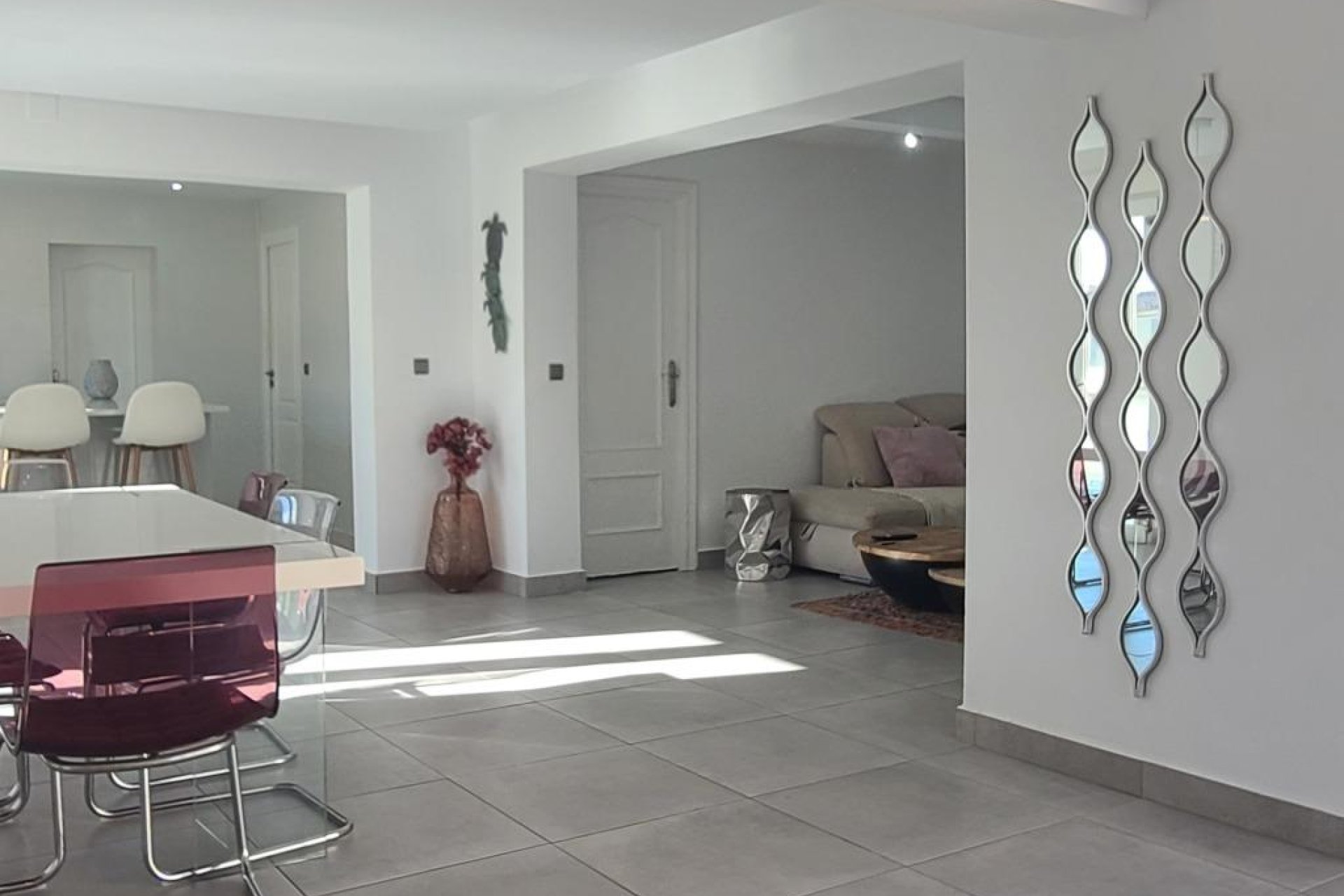 Resale - Villa * - Torrevieja *